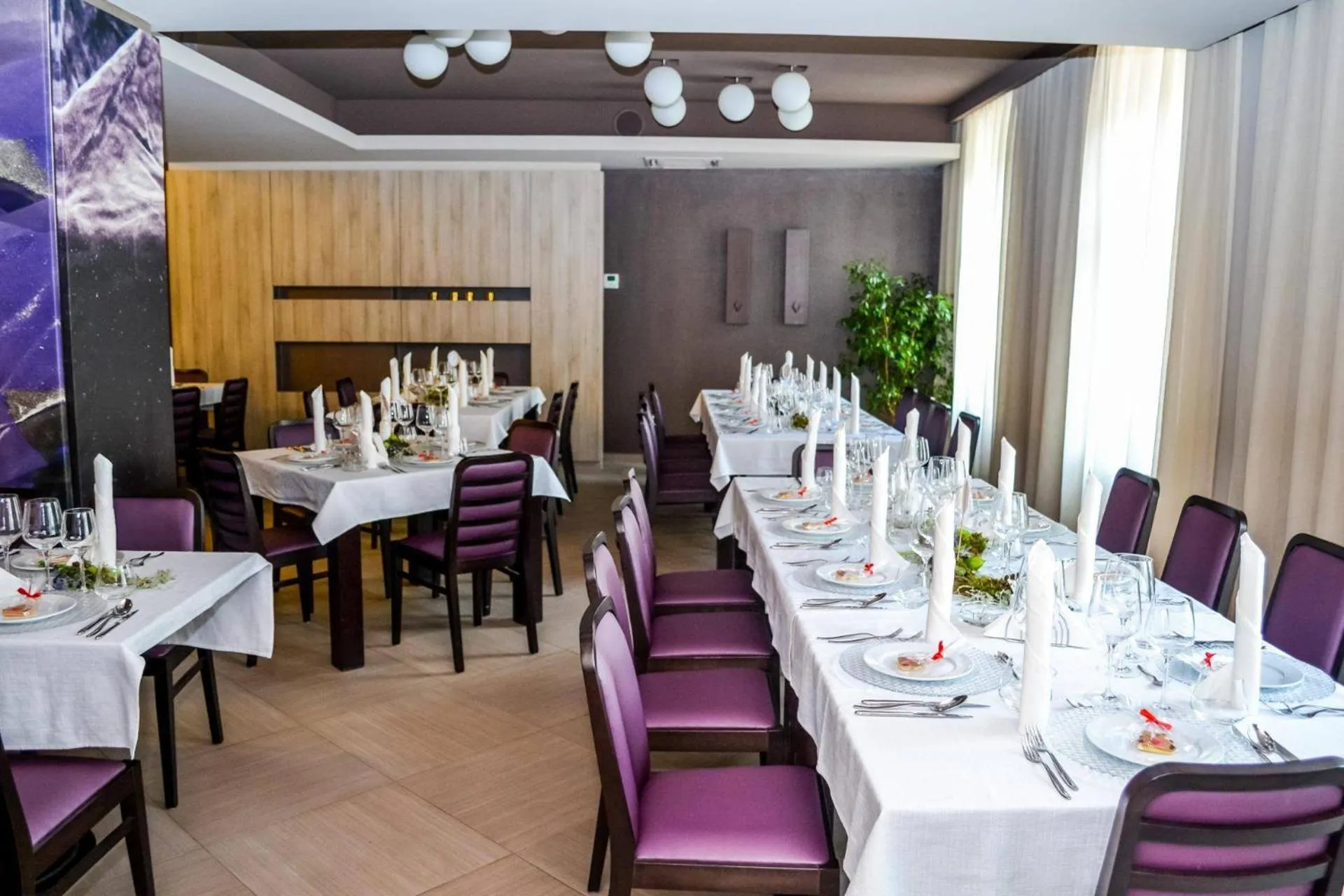 Restaurant/places to eat in Caro Boutique Hotel