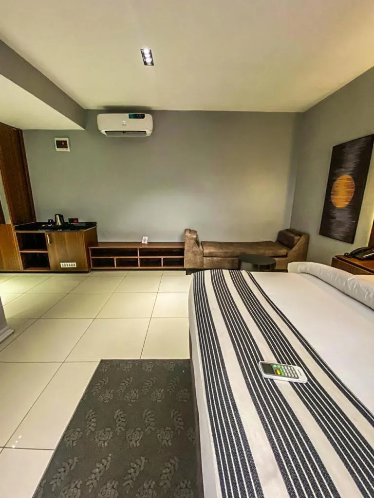 GRAVITY HOTELS BY ACE