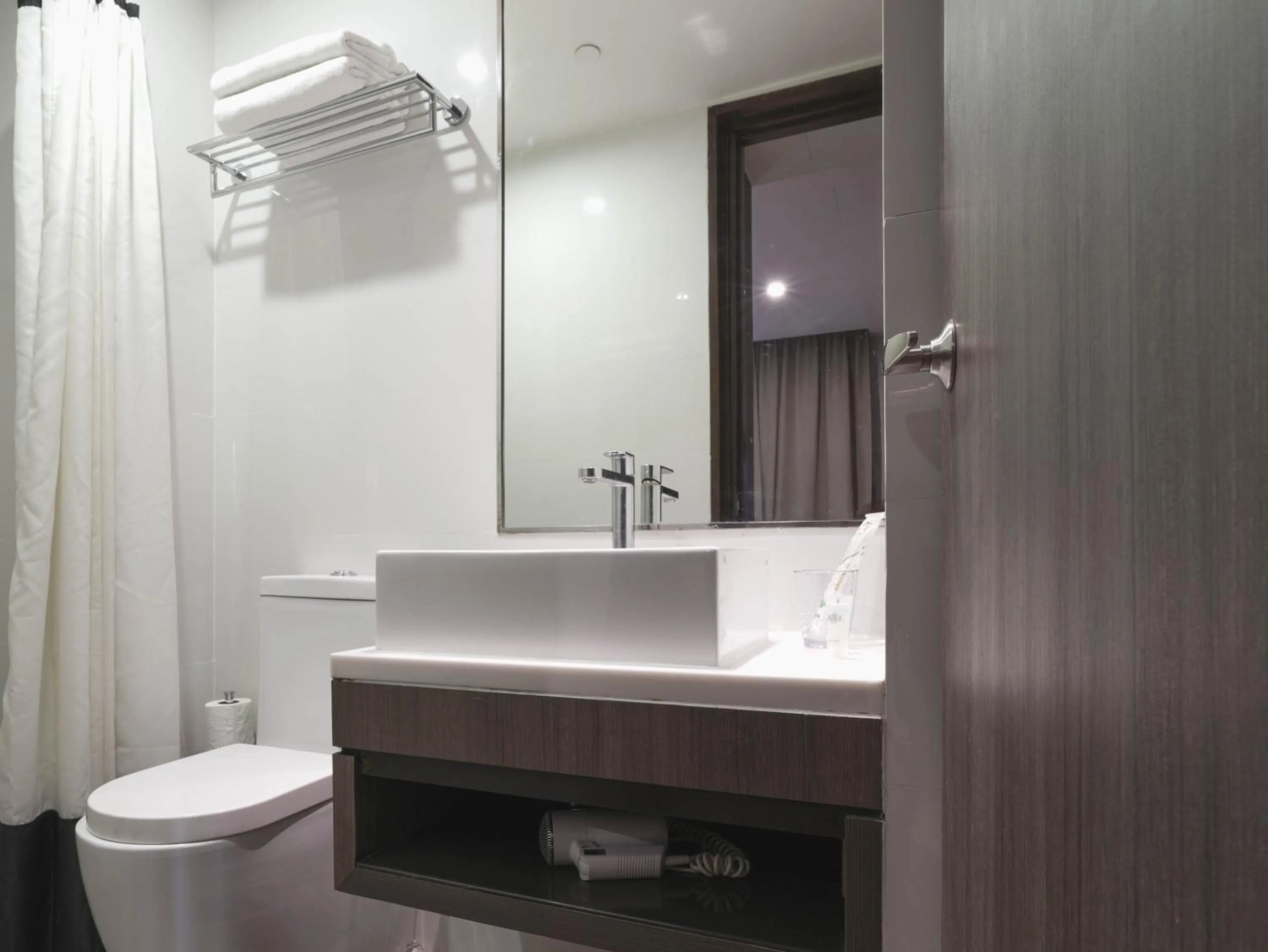 Amrise Hotel Kitchener