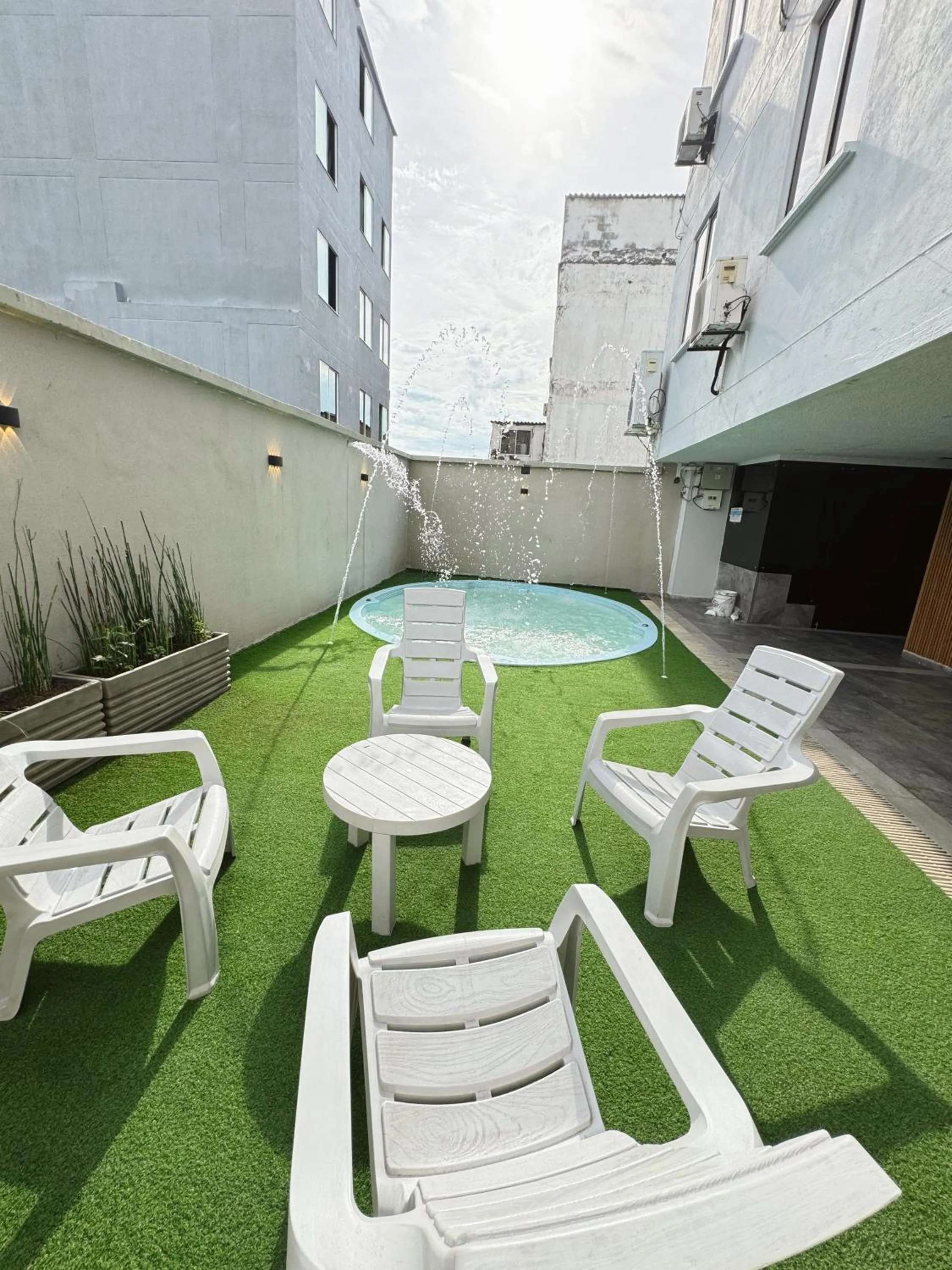 Swimming pool in HOTEL PLAZUELA REAL