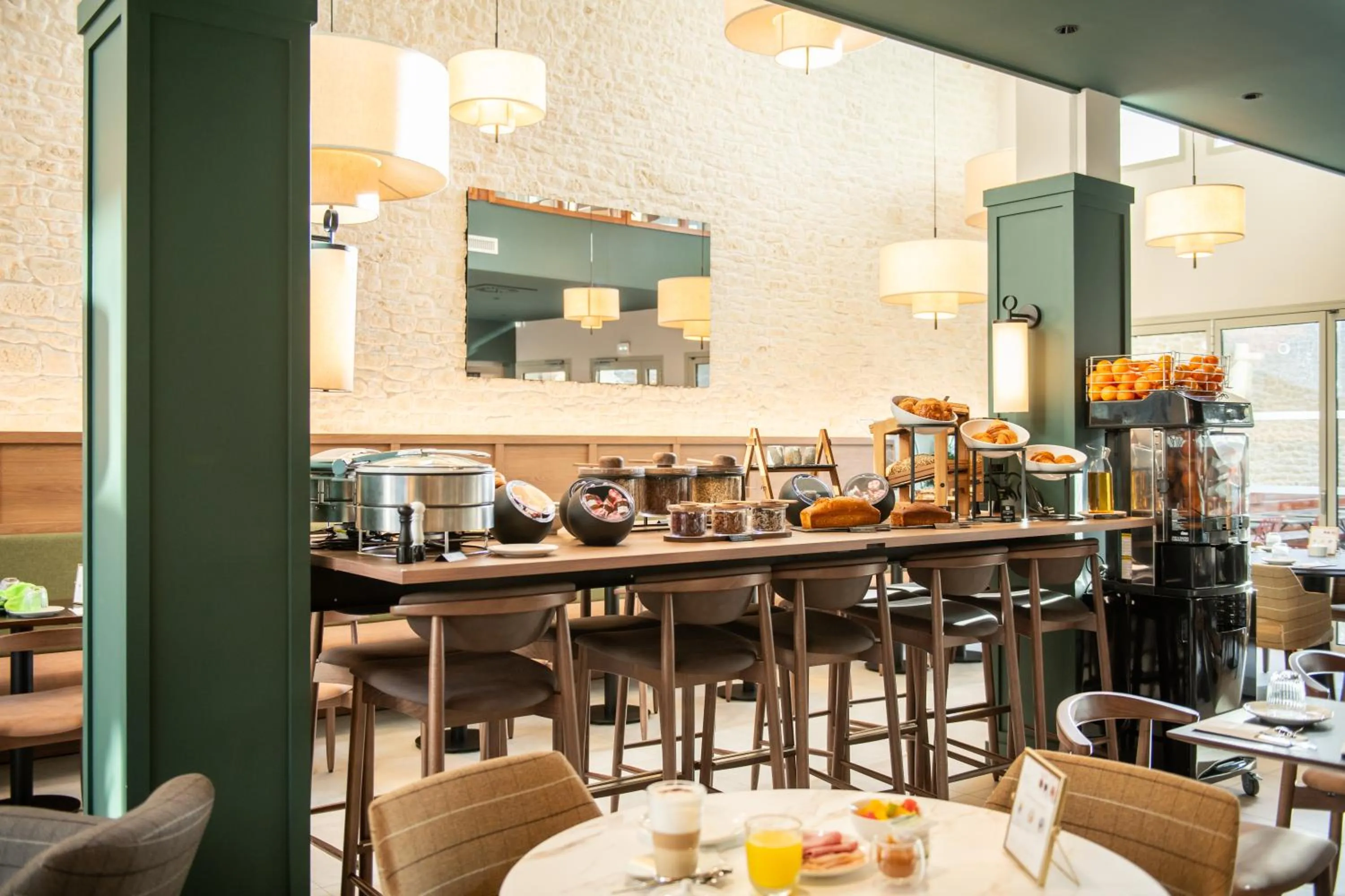 Food and drinks in Hôtel de la Cité