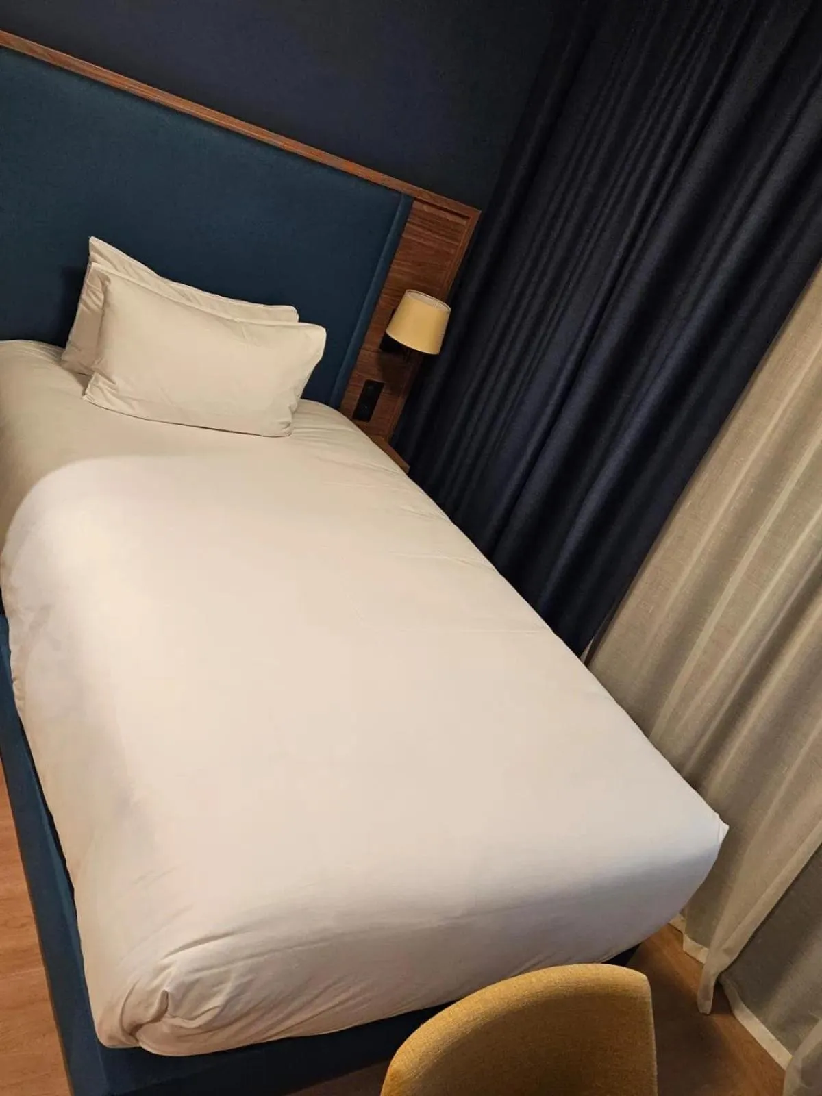 Bed in Hôtel de la Cité