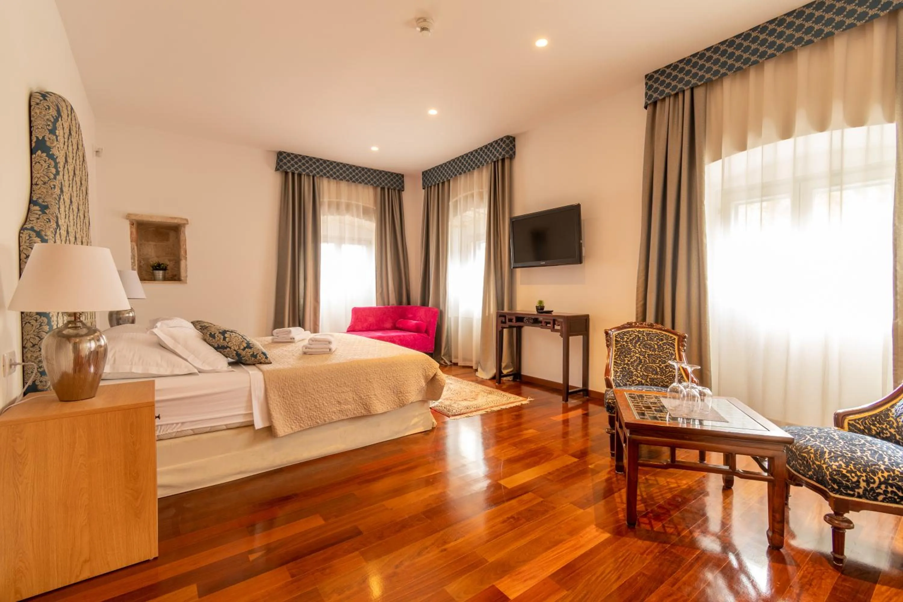 Bedroom, Bed in B&B Heritage Villa Apolon