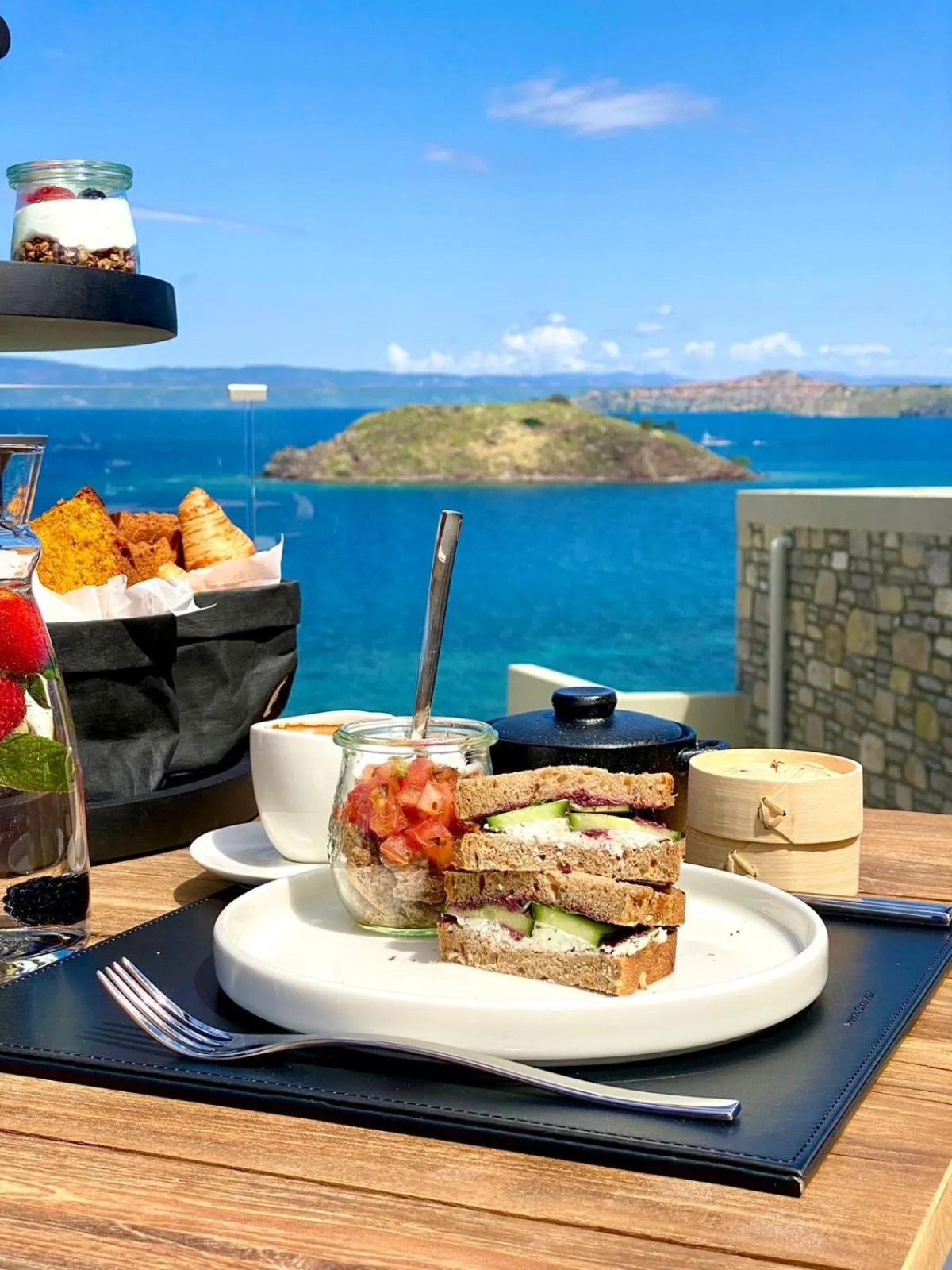 Day in Eleia Seafront Rooms & Villas