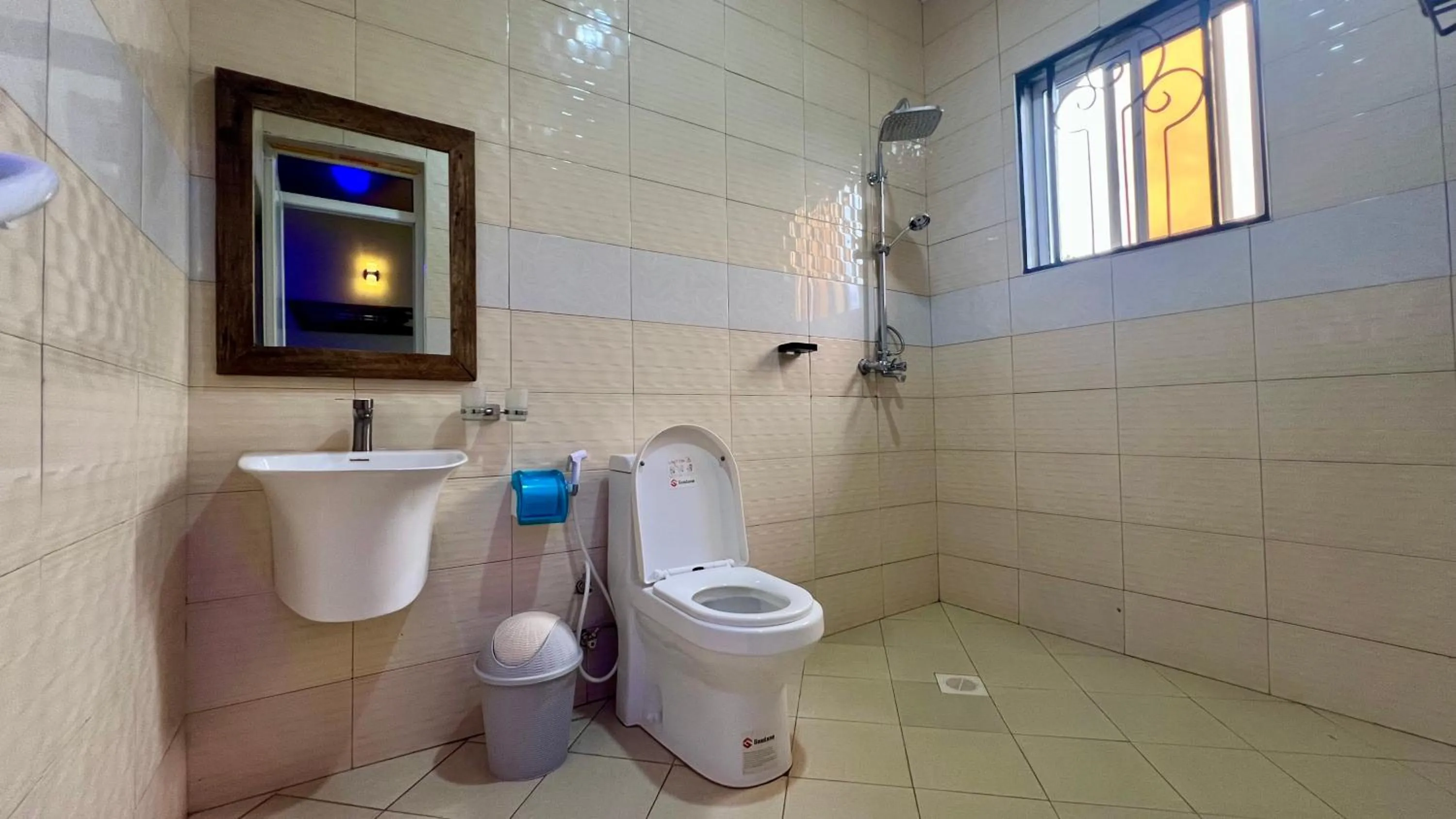 Shower in Skill forest lodge