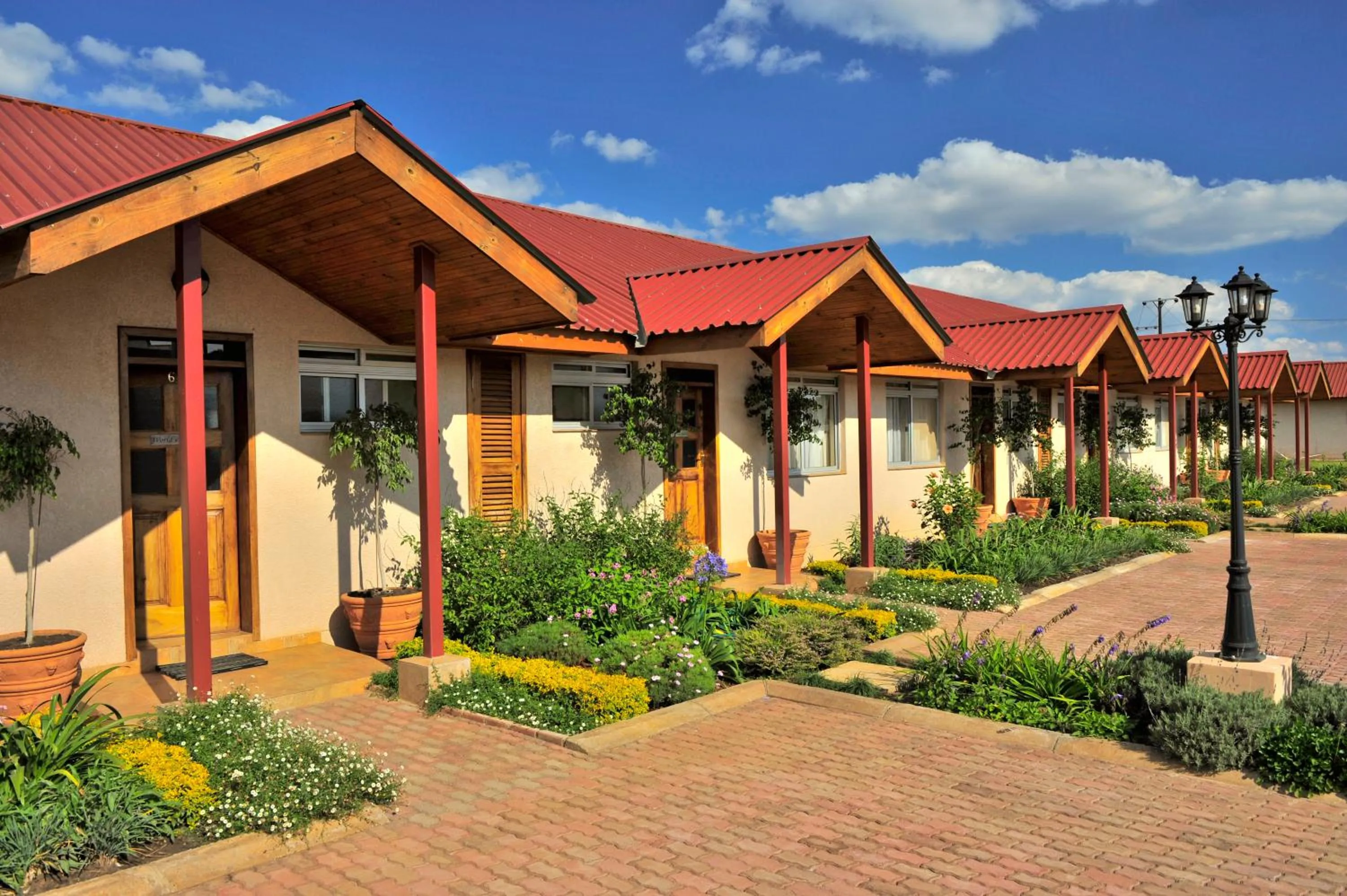 Property building in Shakespeare Court Serviced Apartments