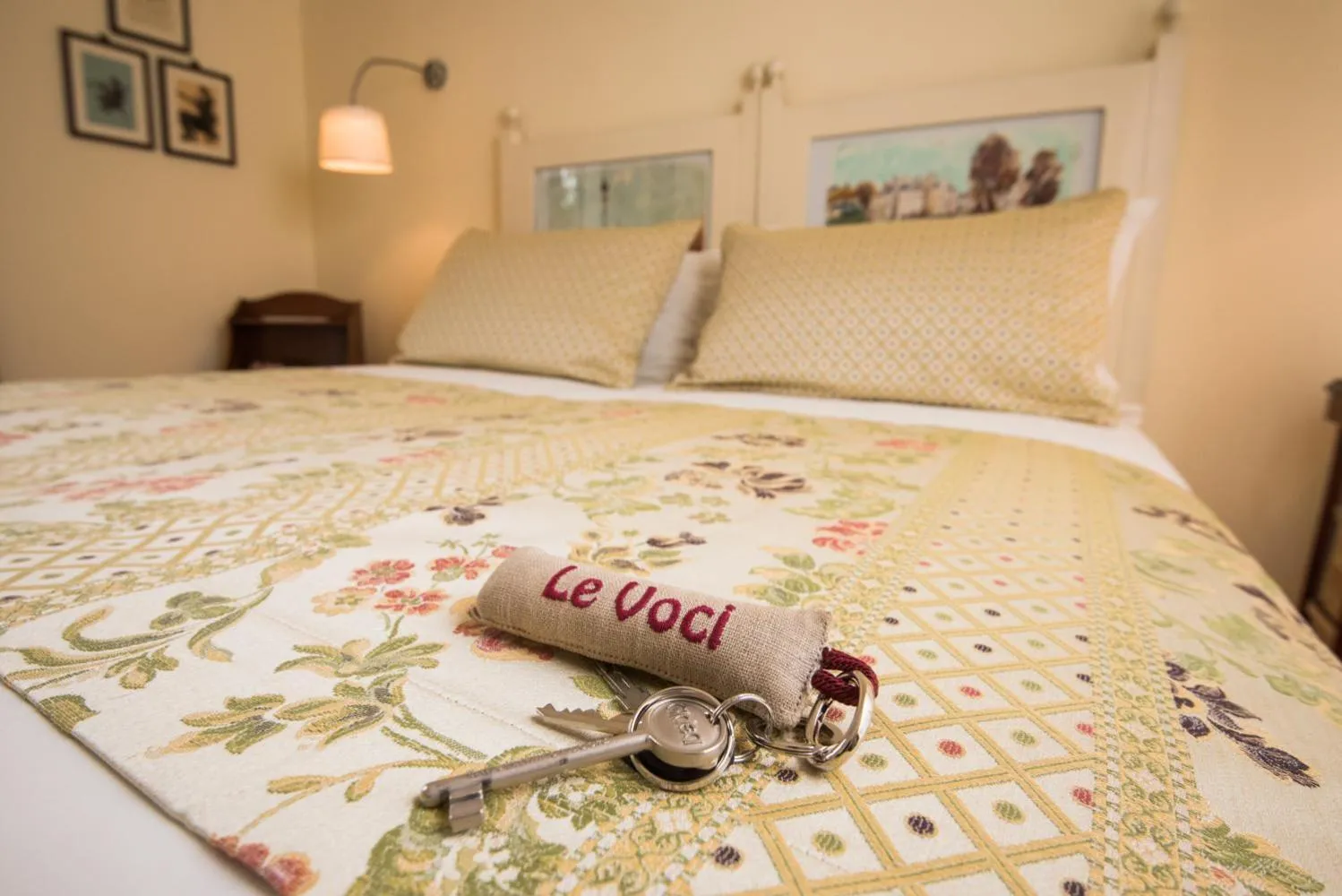 Decorative detail, Bed in Il Gioiellino