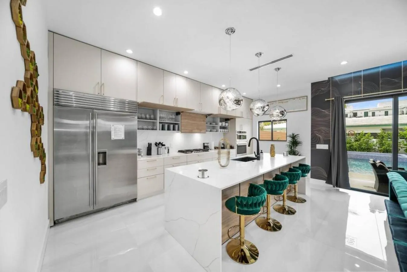 Kitchen or kitchenette in The Elements Home with 2 Pools