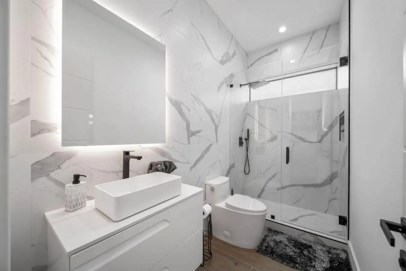 Bathroom in The Elements Home with 2 Pools