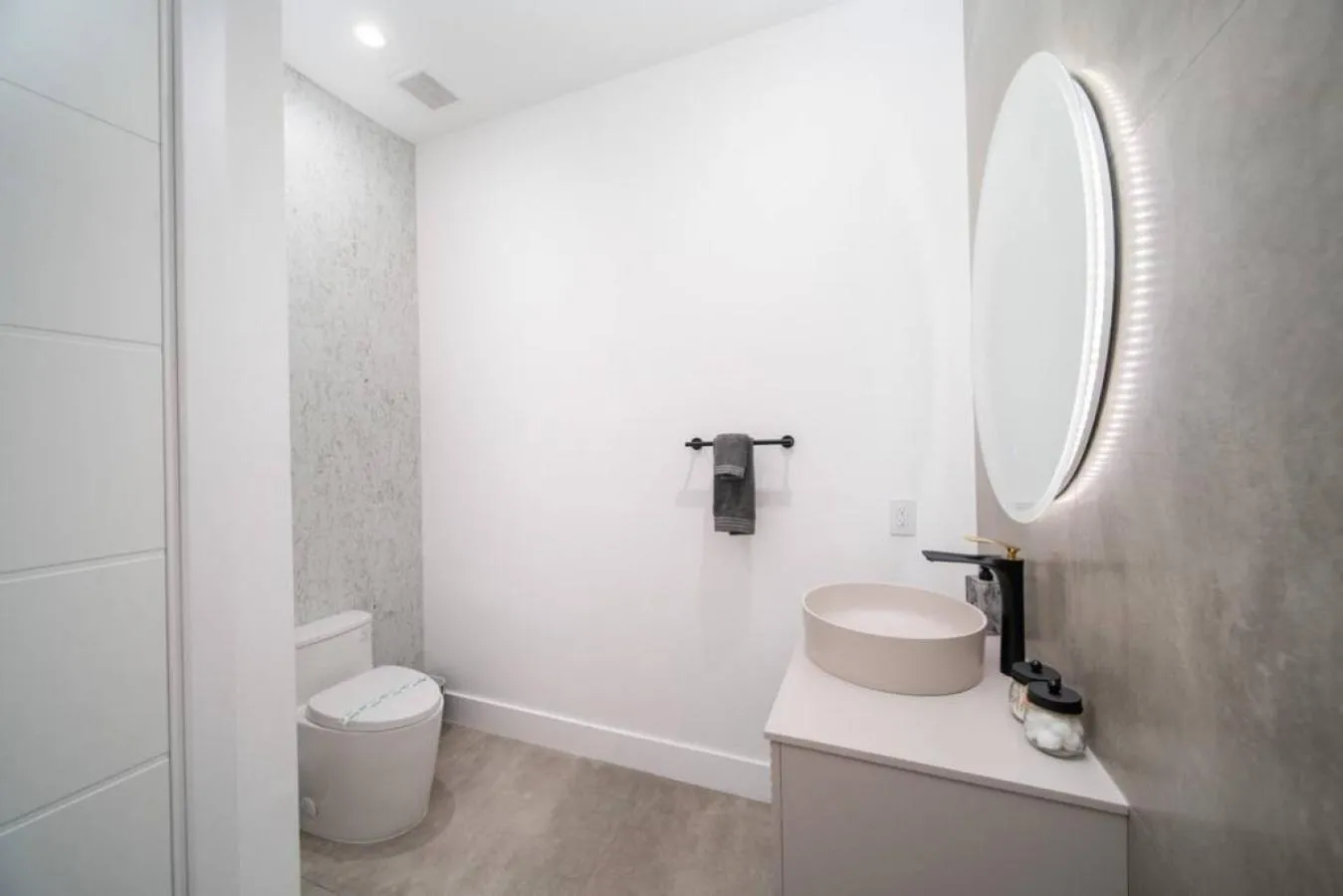Bathroom in The Elements Home with 2 Pools