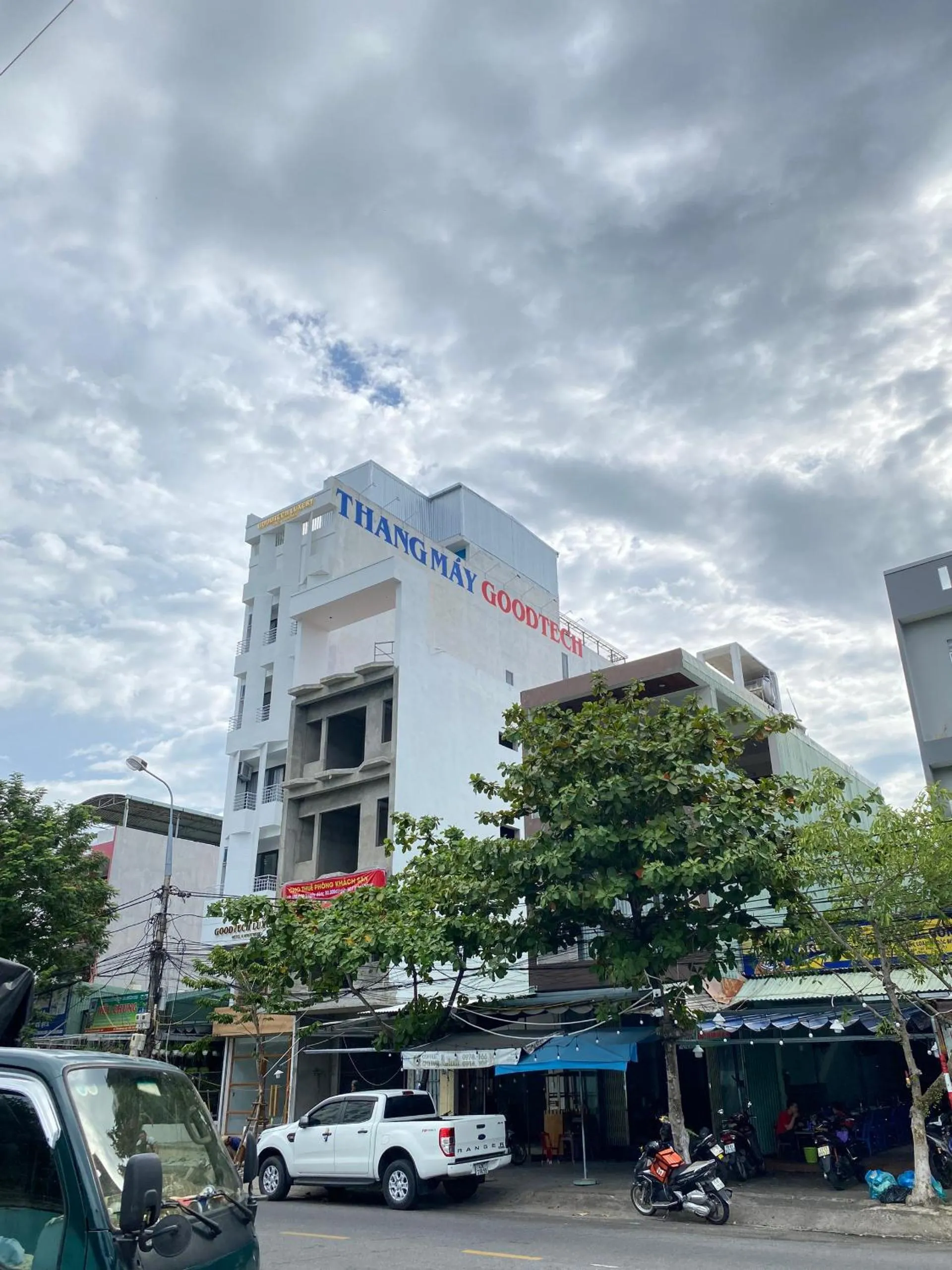 Property building in GOODTECH LUXURY Hotel & Apartment