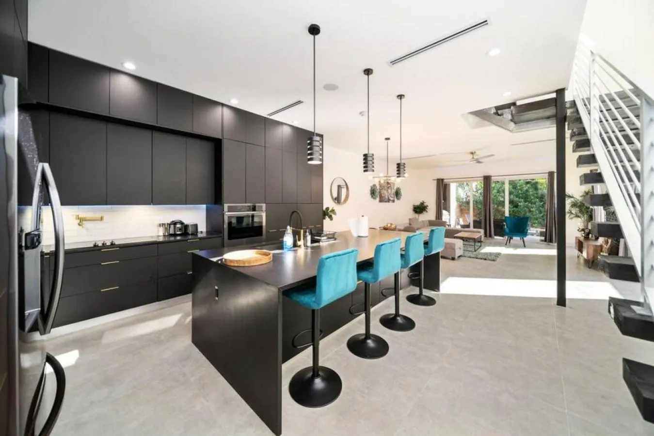 Las Olas Zen Home with Pool and Hot Tub Near Beach