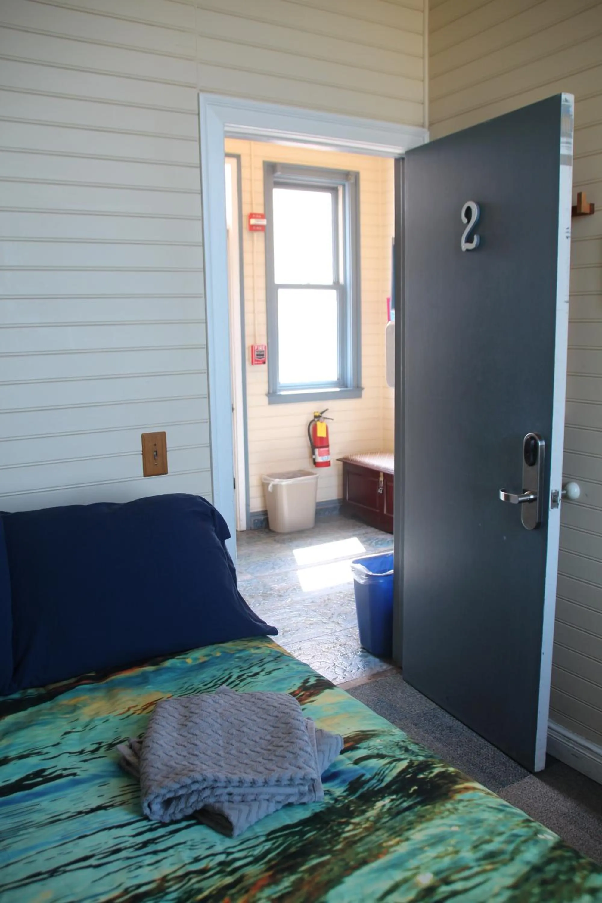 Bed in HI Point Montara Lighthouse