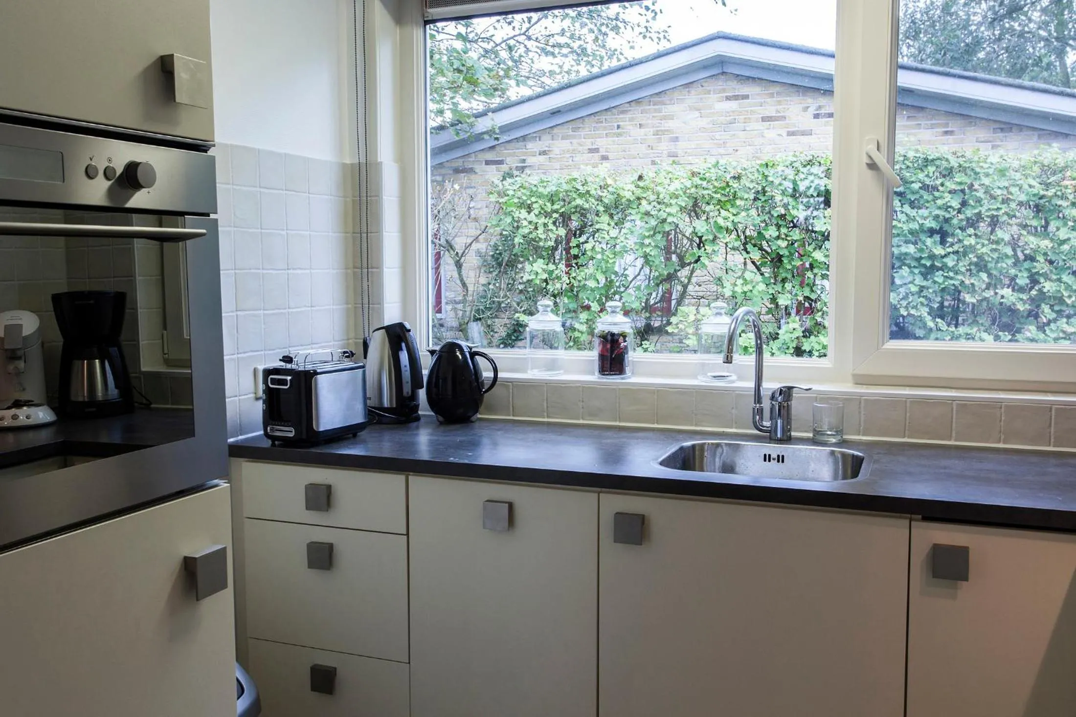 Kitchen or kitchenette in Vakantiebungalow Texel