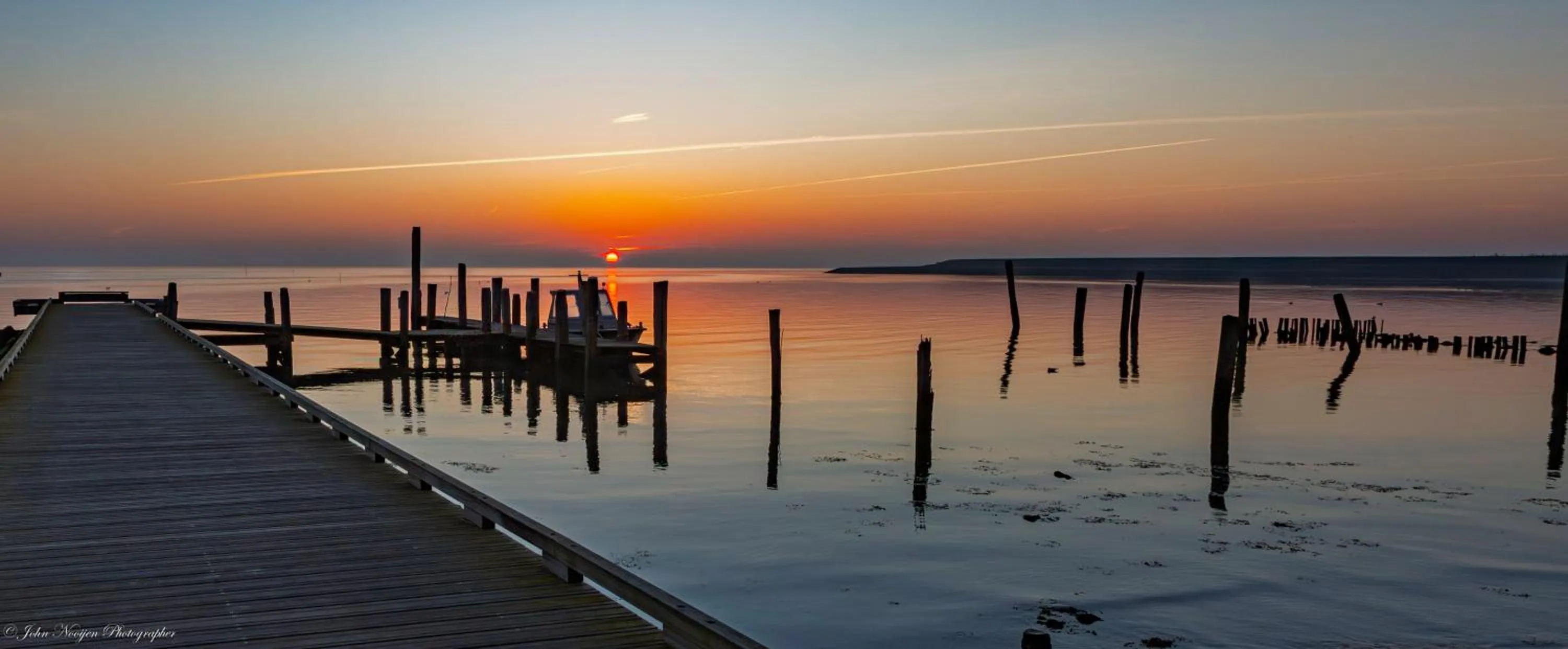 Sunrise in Vakantiebungalow Texel