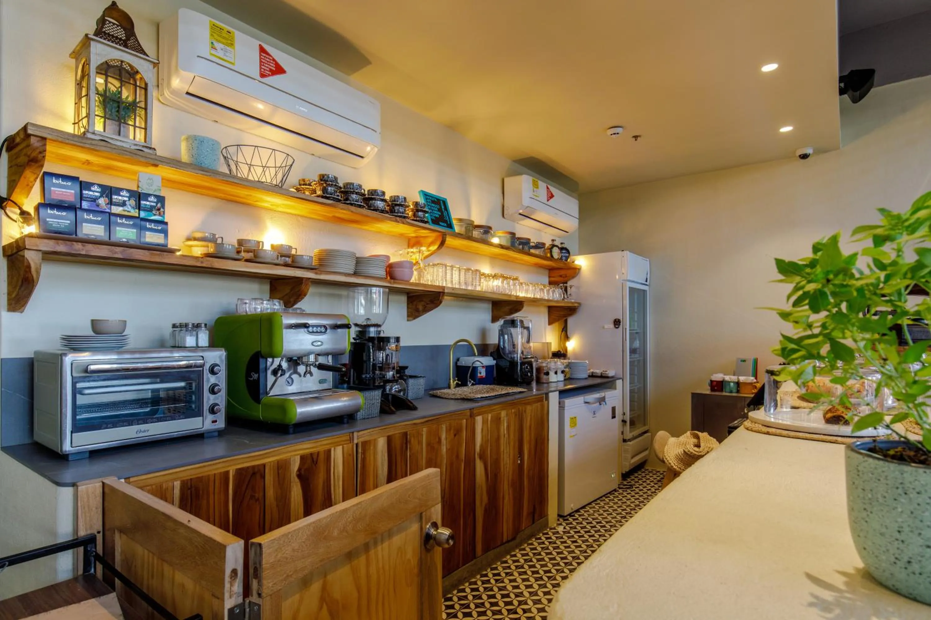 Food and drinks in Bondo Estudio