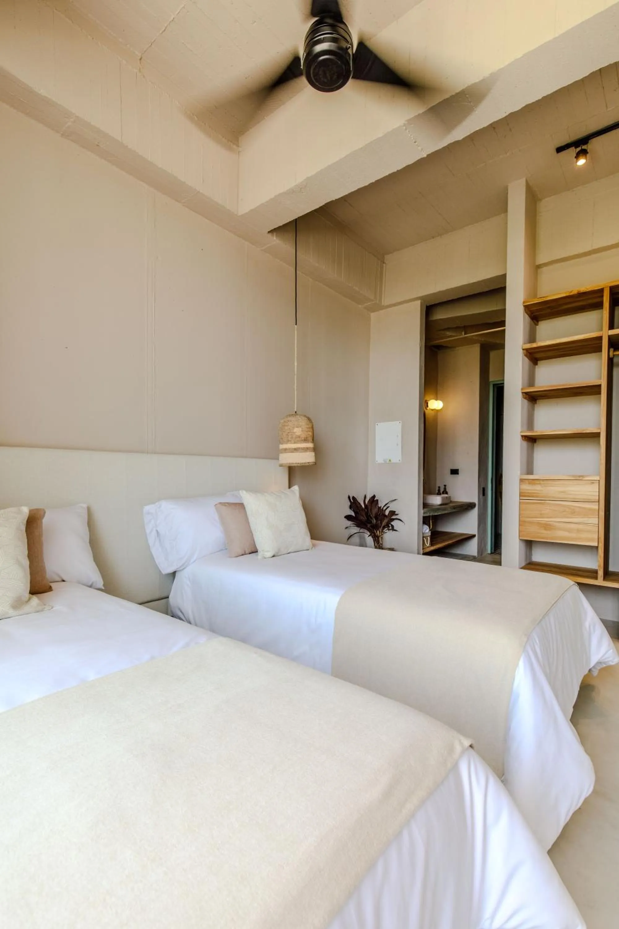 Bed in Bondo Estudio