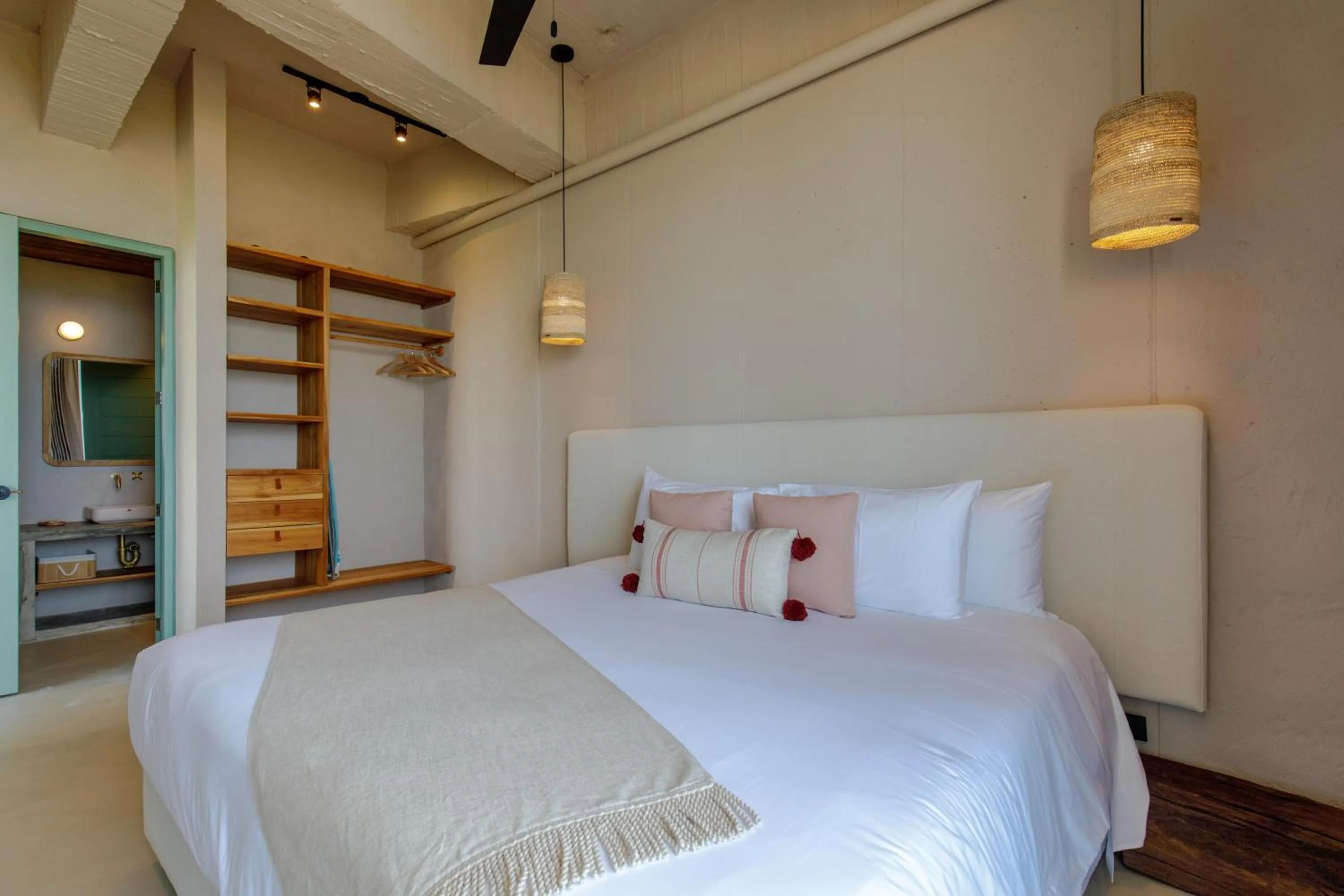 Photo of the whole room, Bed in Bondo Estudio