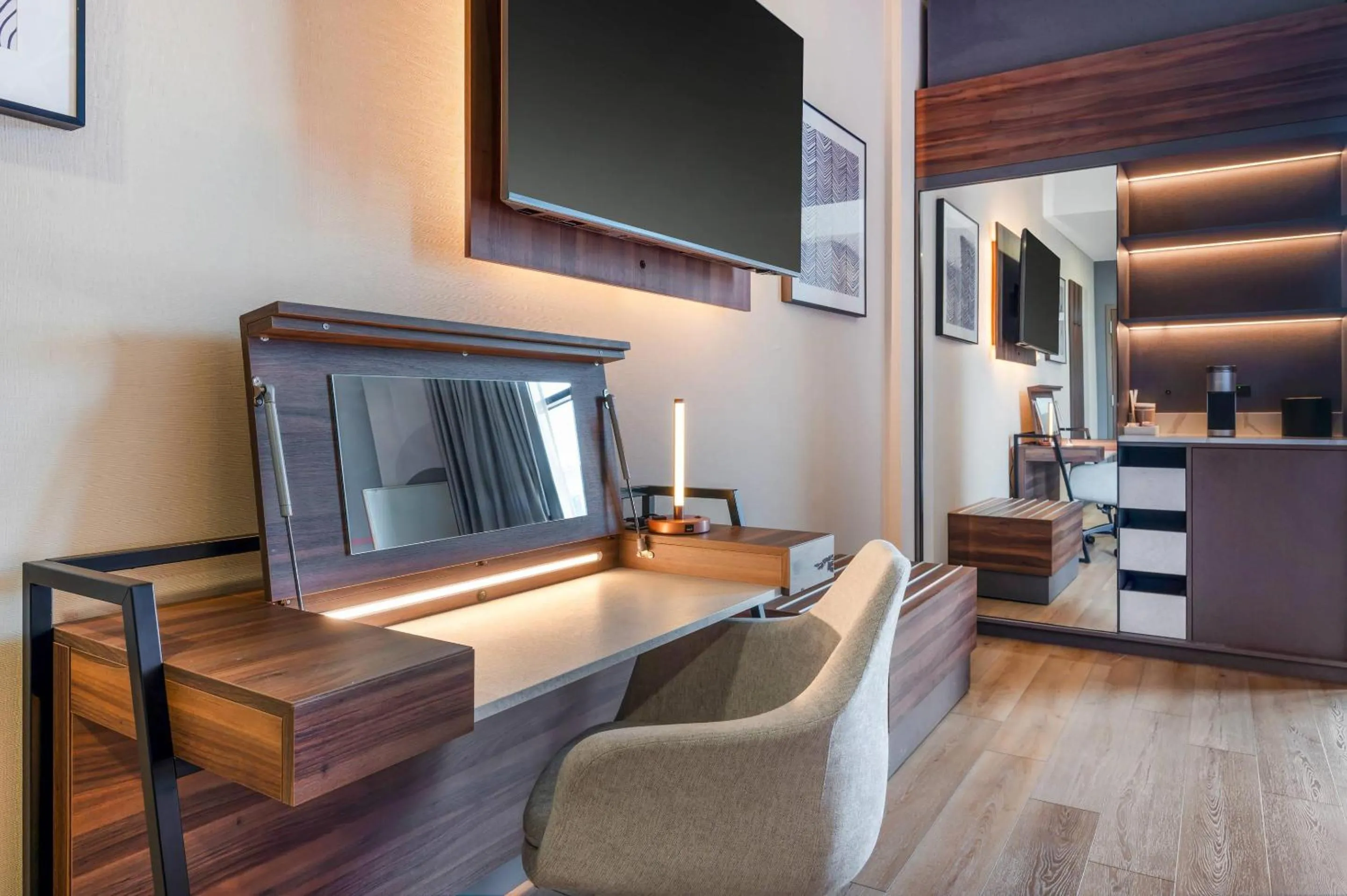 Bedroom in Cambria Hotel Nashville Midtown