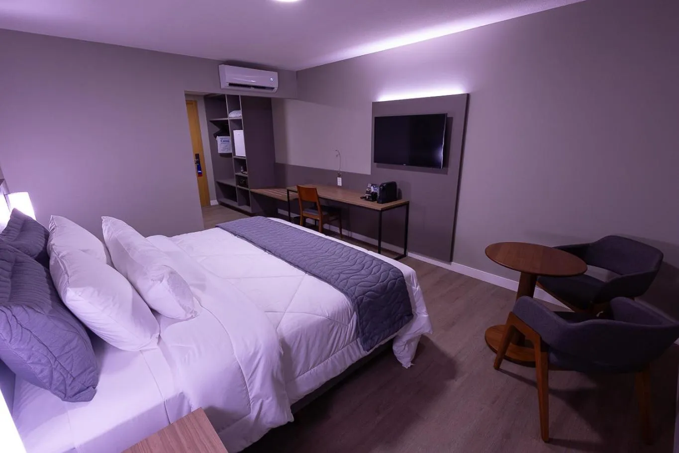 TV and multimedia, Bed in Hotel Caiuá Blumenau