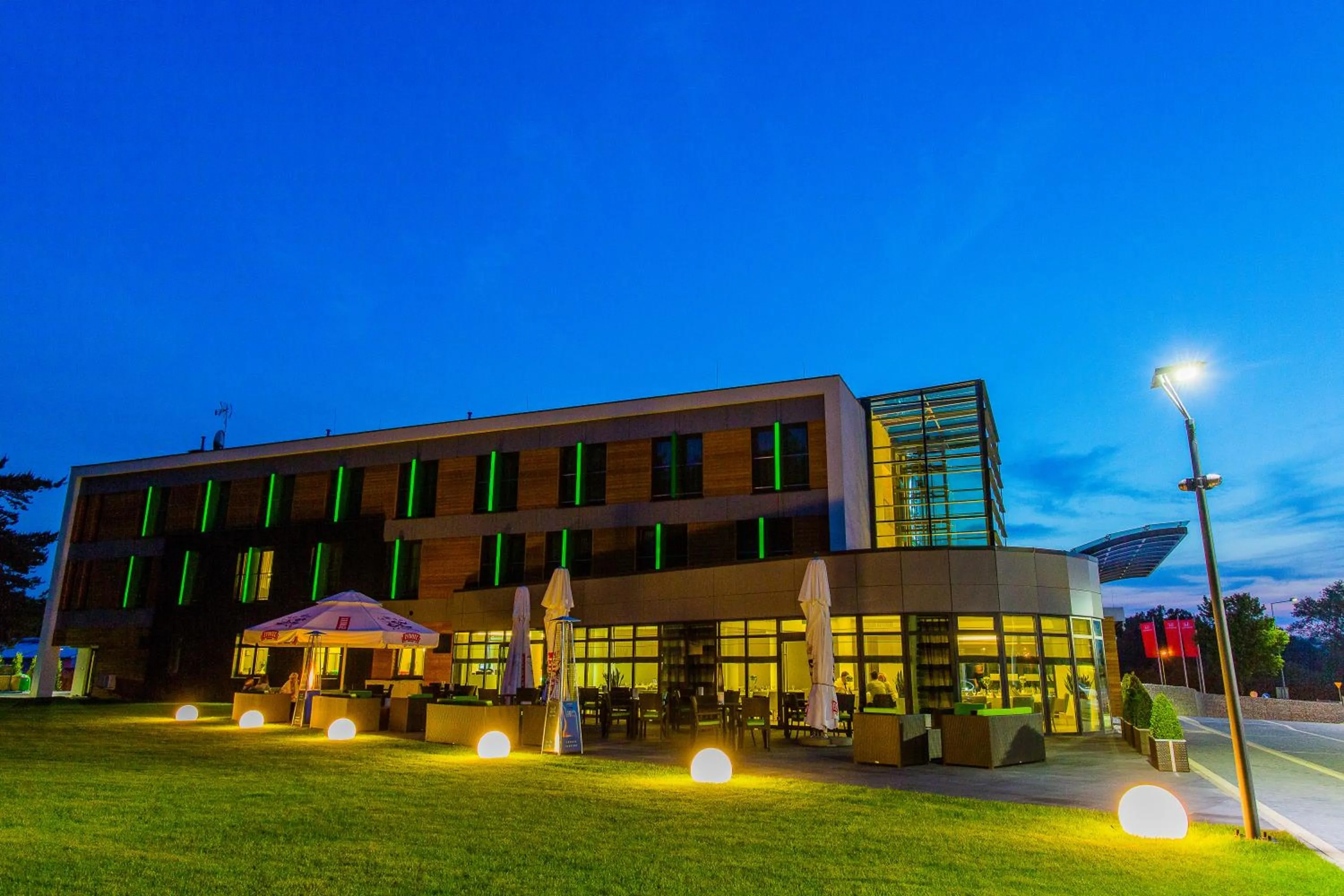 Facade/entrance in Hotel Astone Conference & Spa
