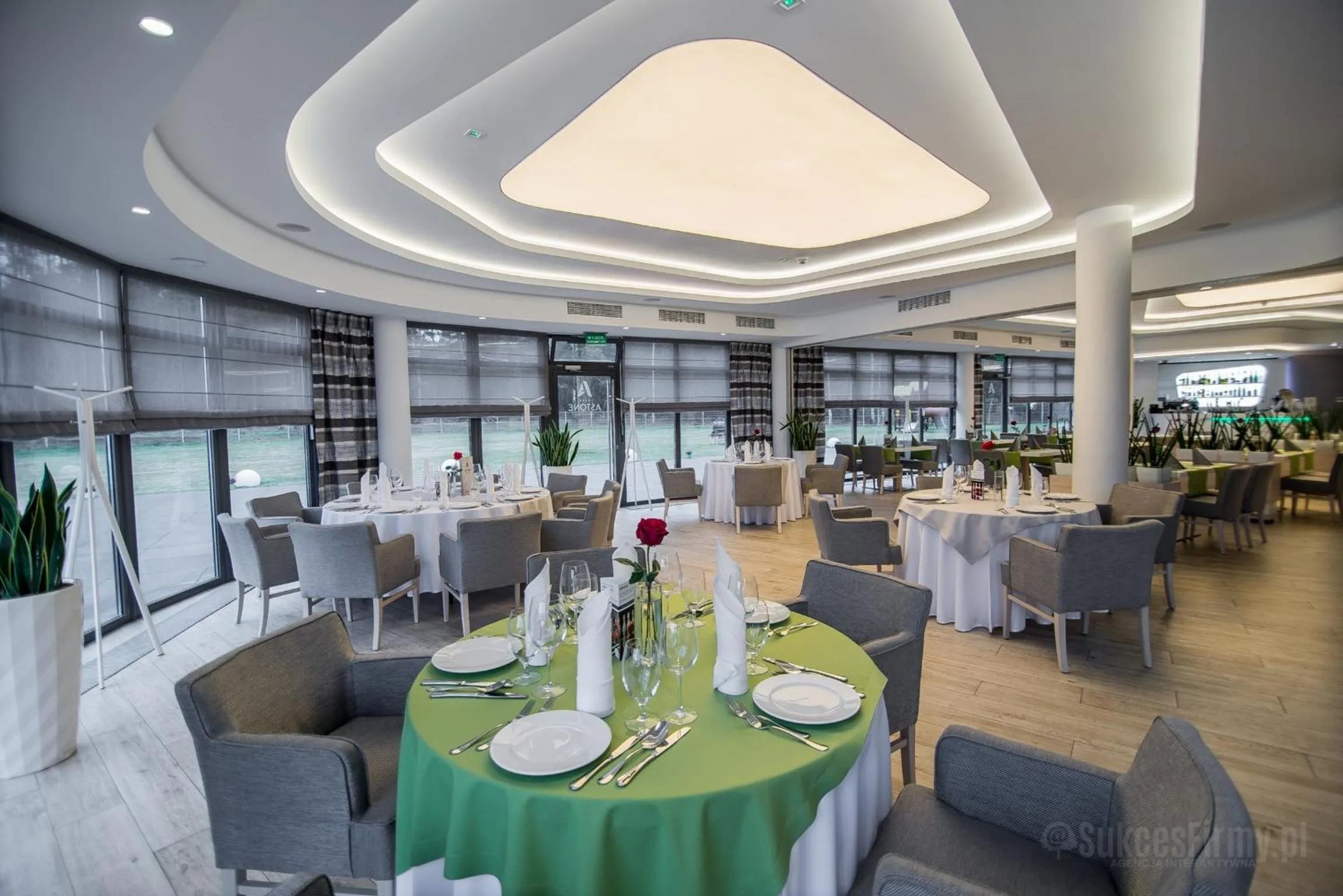 Restaurant/places to eat in Hotel Astone Conference & Spa