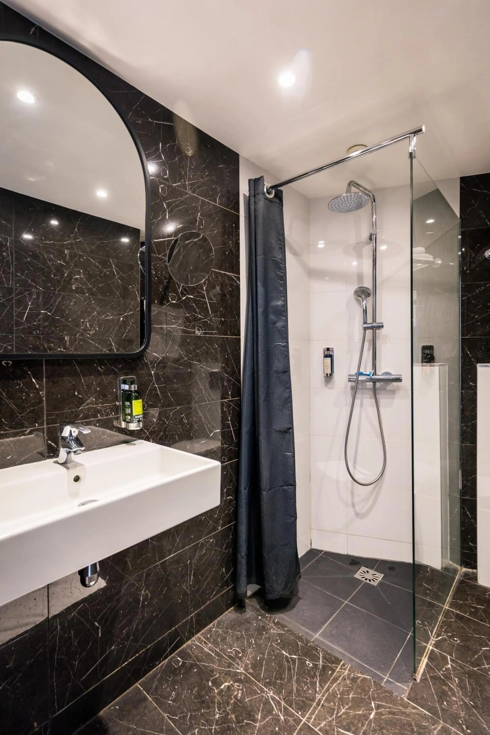 Hôtel Montparnasse Saint Germain