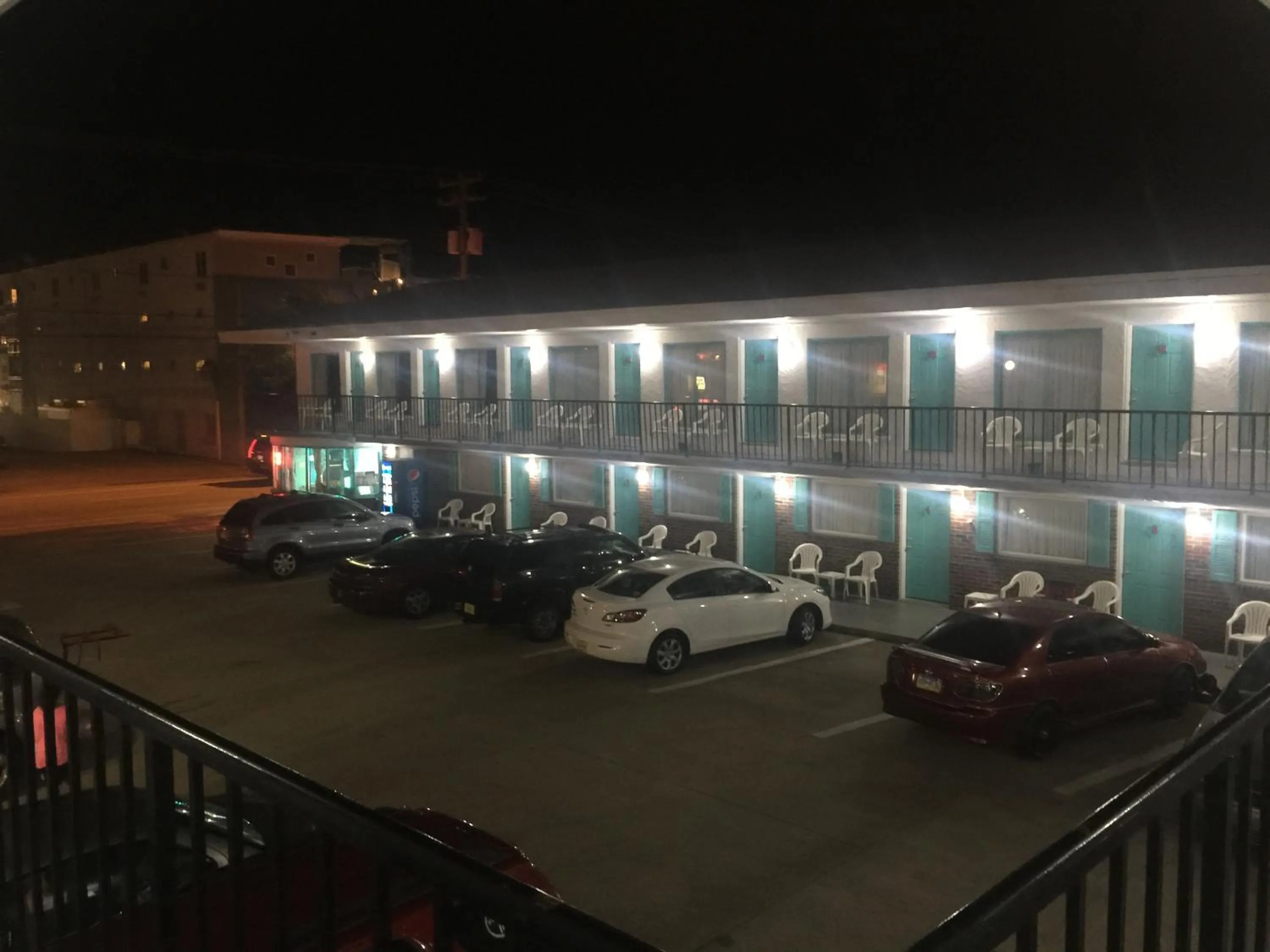 Property building in Surfcomber Motel