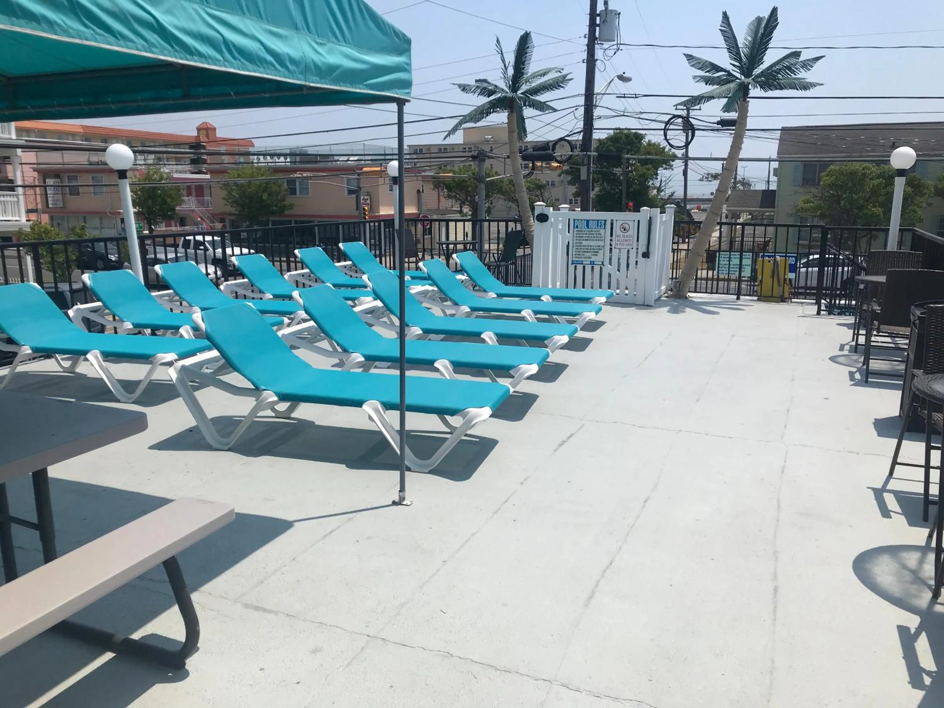 Balcony/Terrace in Surfcomber Motel