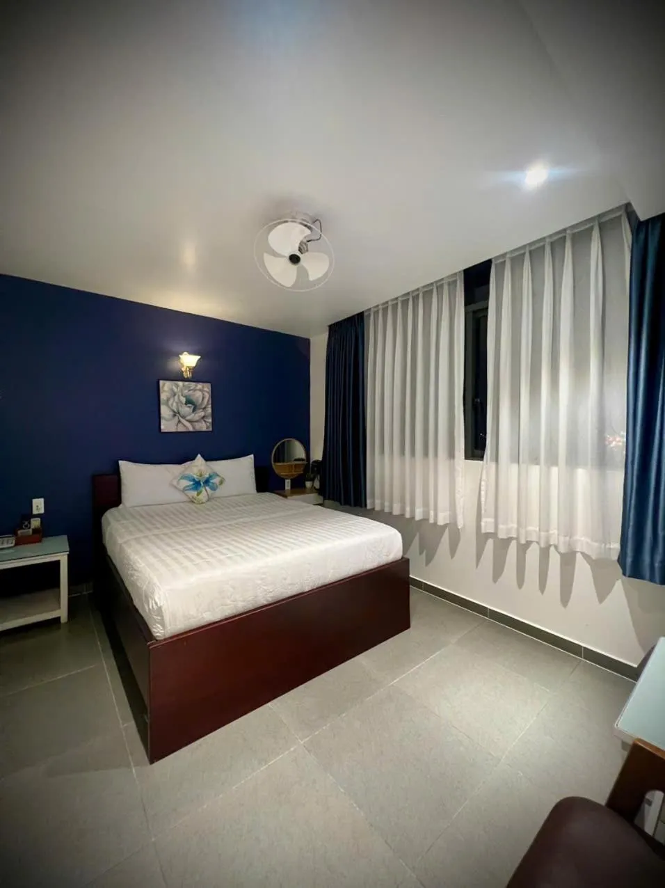 Bed in ĐÔNG NHƯ HOTEL