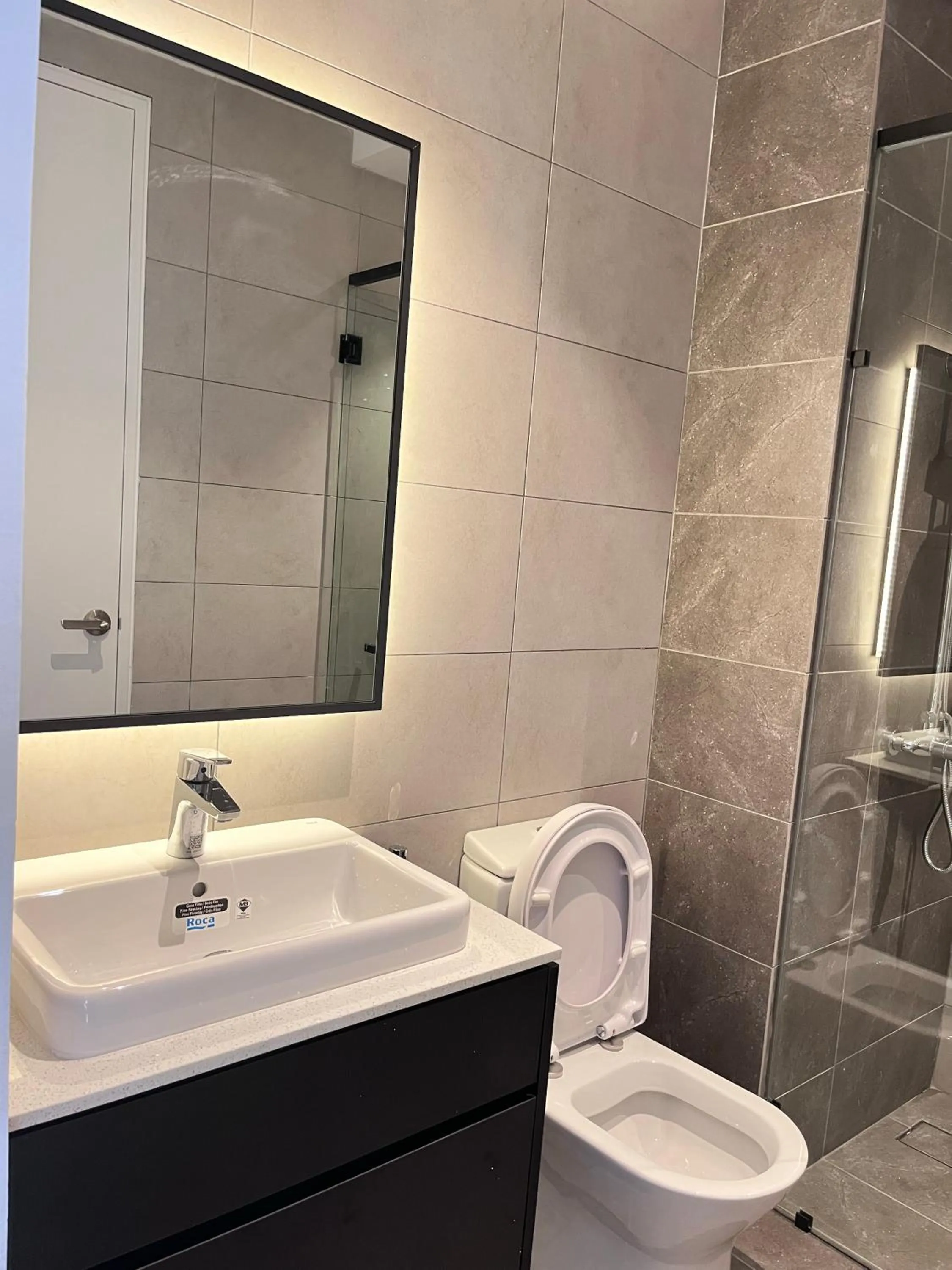 Toilet in Axon Residence at Pavilion KLCC KL Tower view by KIMIRO