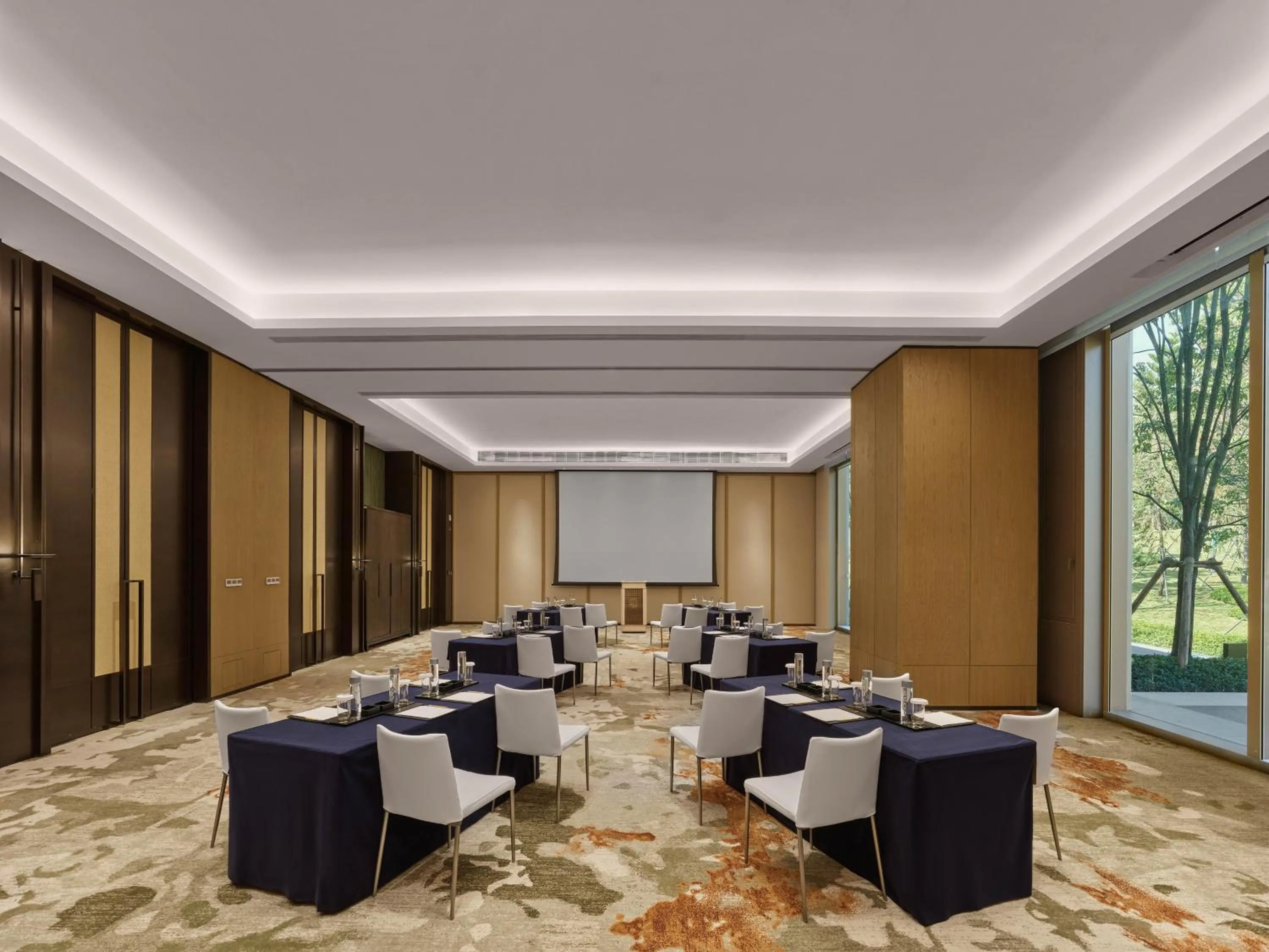 Meeting/conference room in Banyan Tree Dongguan Songshan Lake