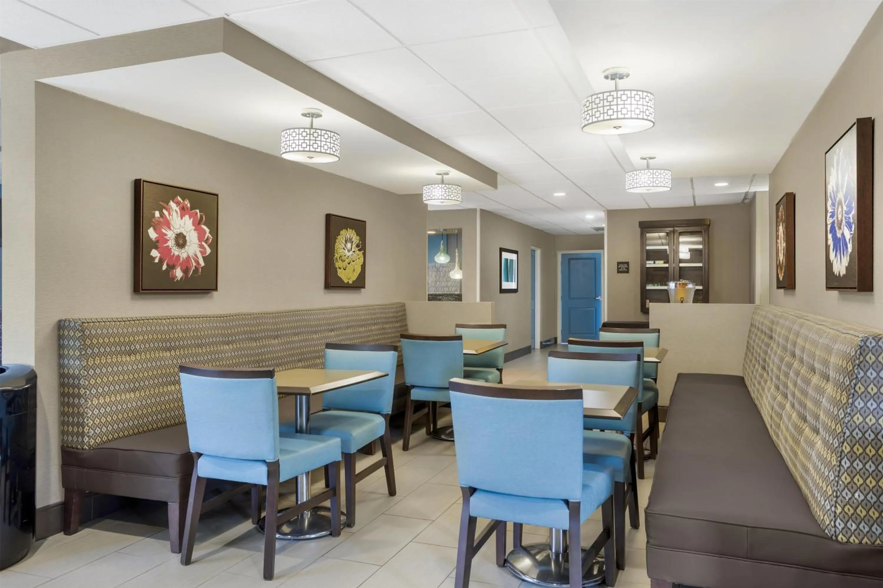 Breakfast in Best Western Plus Tallahassee North Hotel