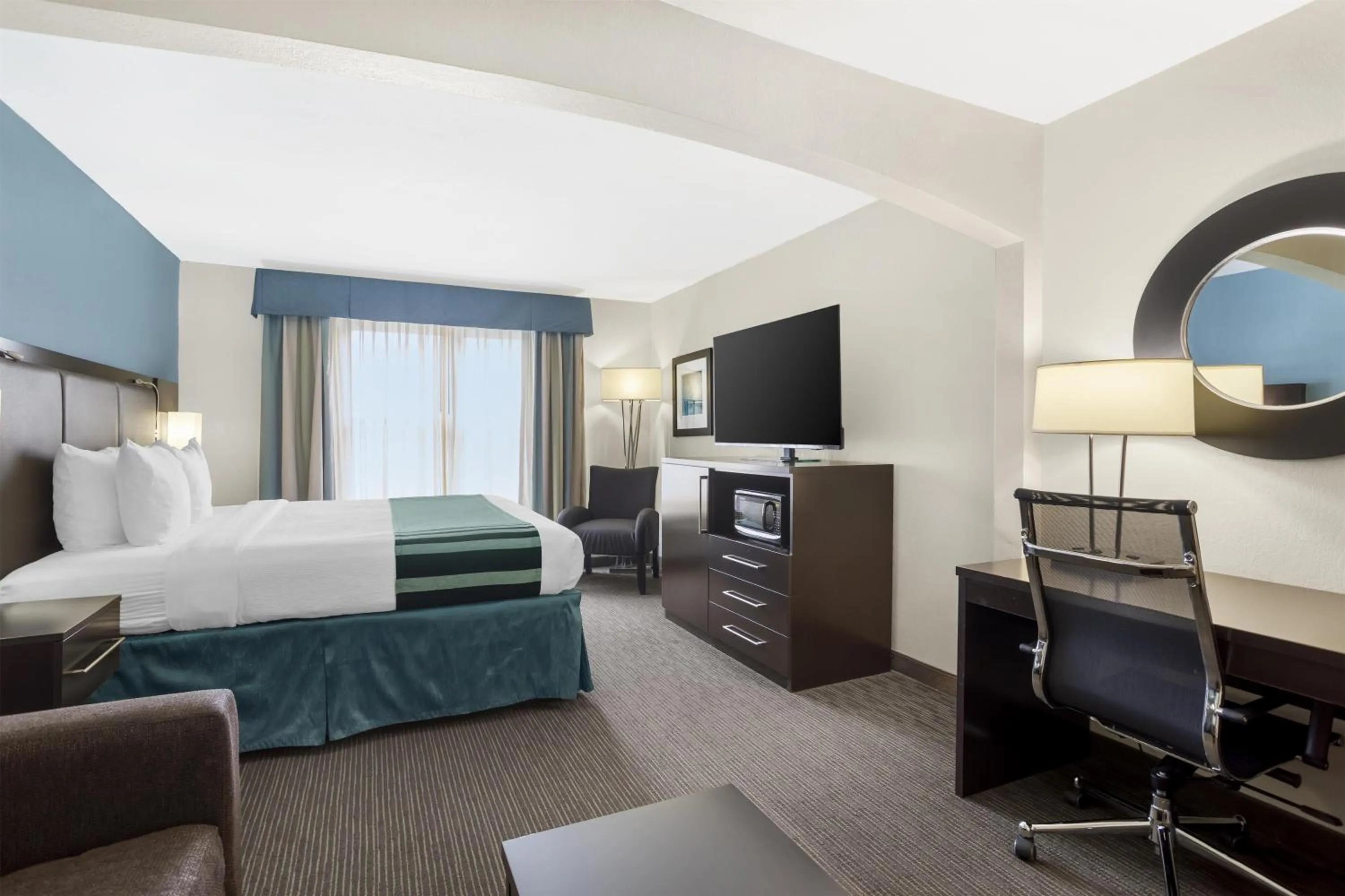 Bedroom, Bed in Best Western Plus Tallahassee North Hotel