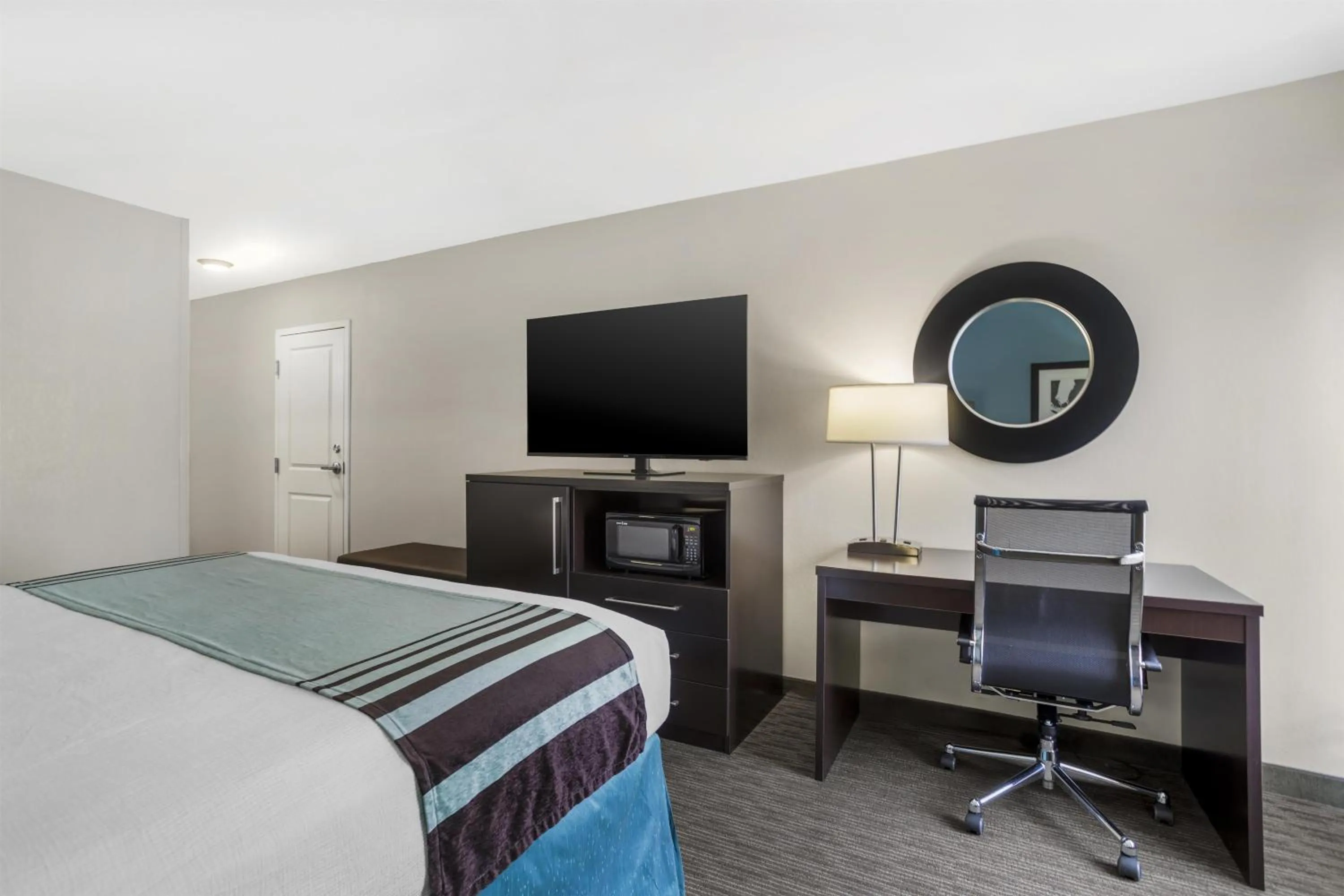 Bedroom, Bed in Best Western Plus Tallahassee North Hotel