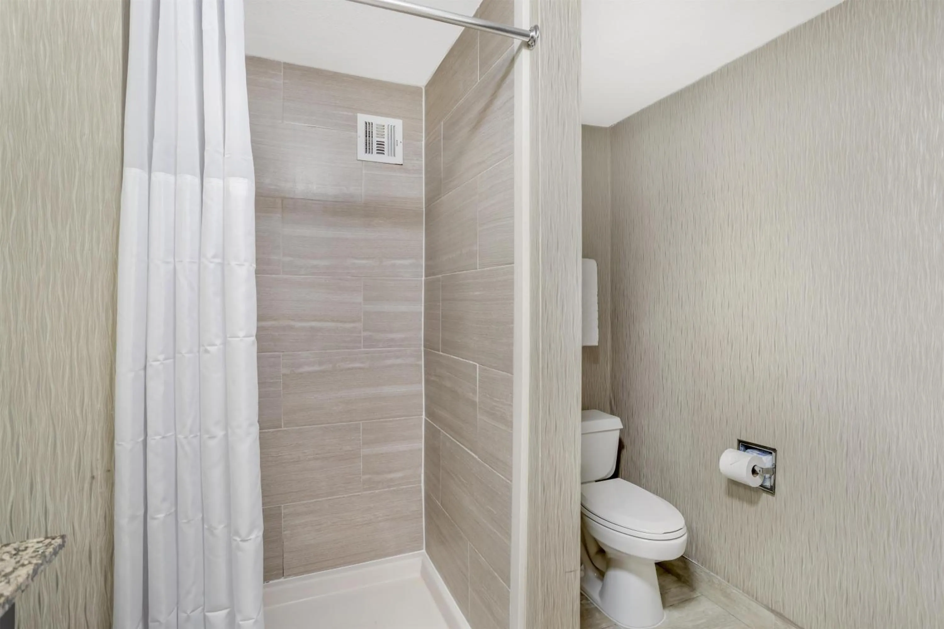 Bathroom in Best Western Plus Tallahassee North Hotel