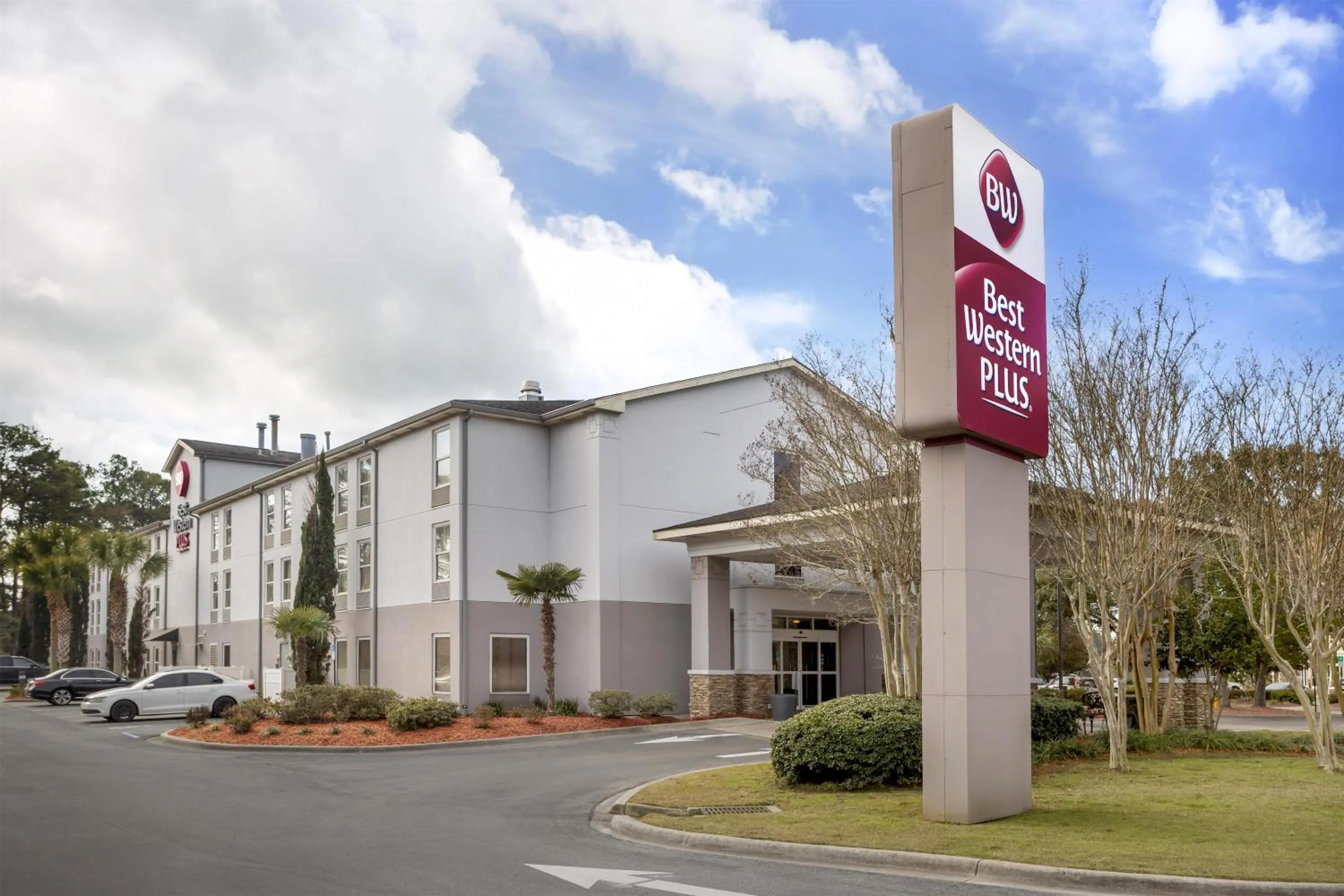 Property building in Best Western Plus Tallahassee North Hotel