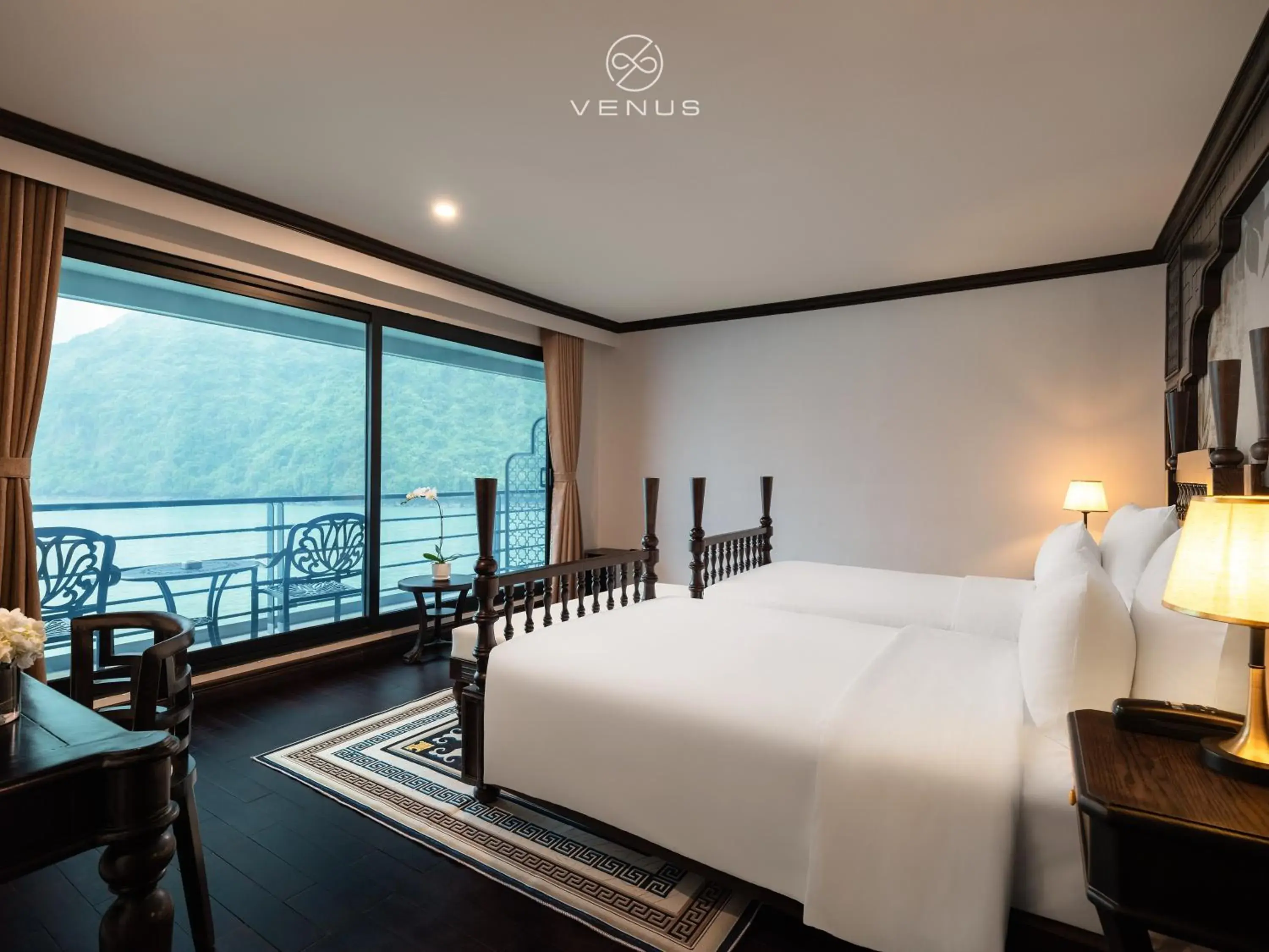 Senior Suite with Balcony and Bathtub - single occupancy in Venus Cruises Halong Bay by Venus Group Senior Suite with Balcony and Bathtub - single occupancy in Venus Cruises Halong Bay by Venus Group