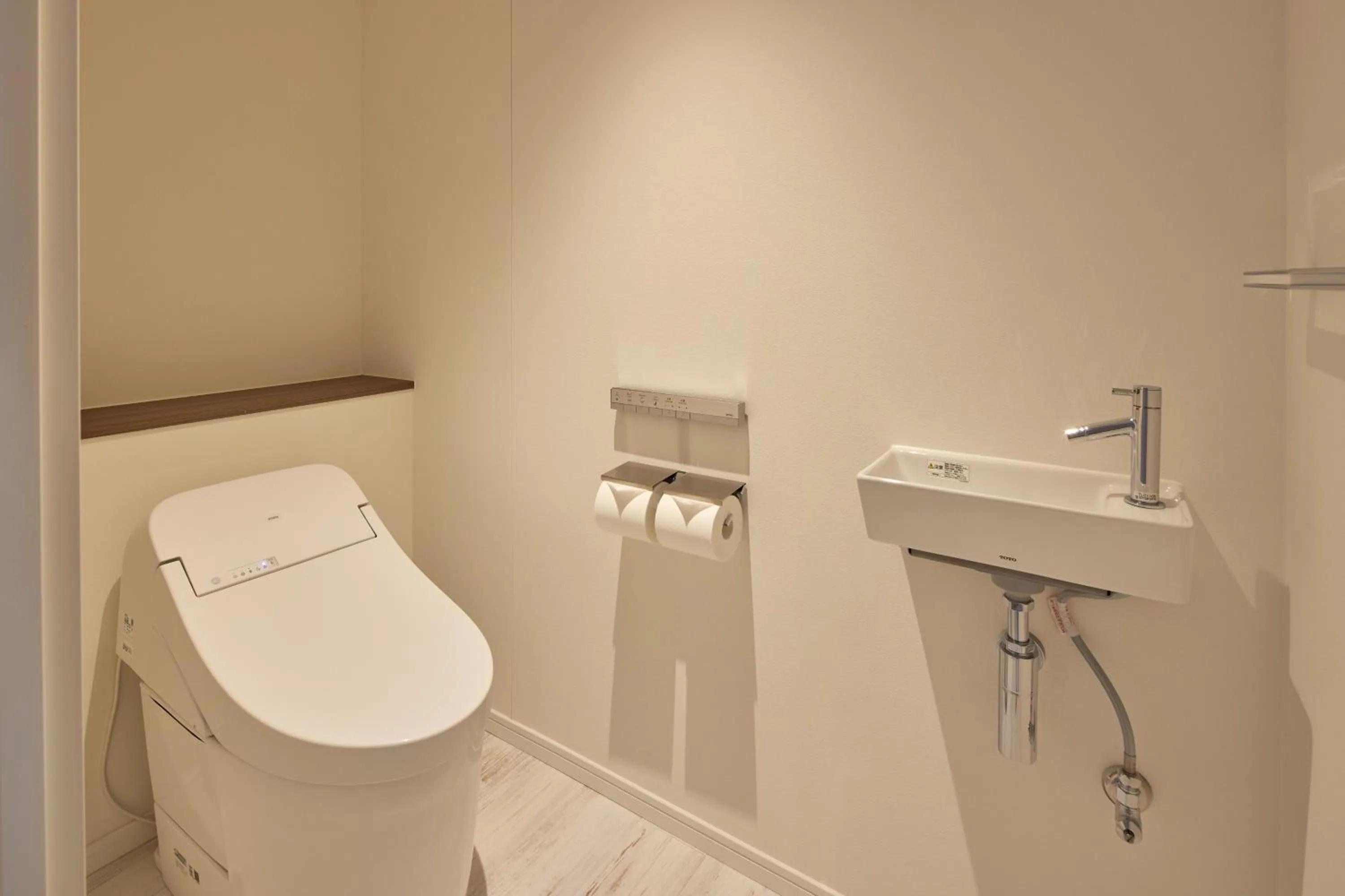 Toilet in THE SENAGAJIMA STORYLINE