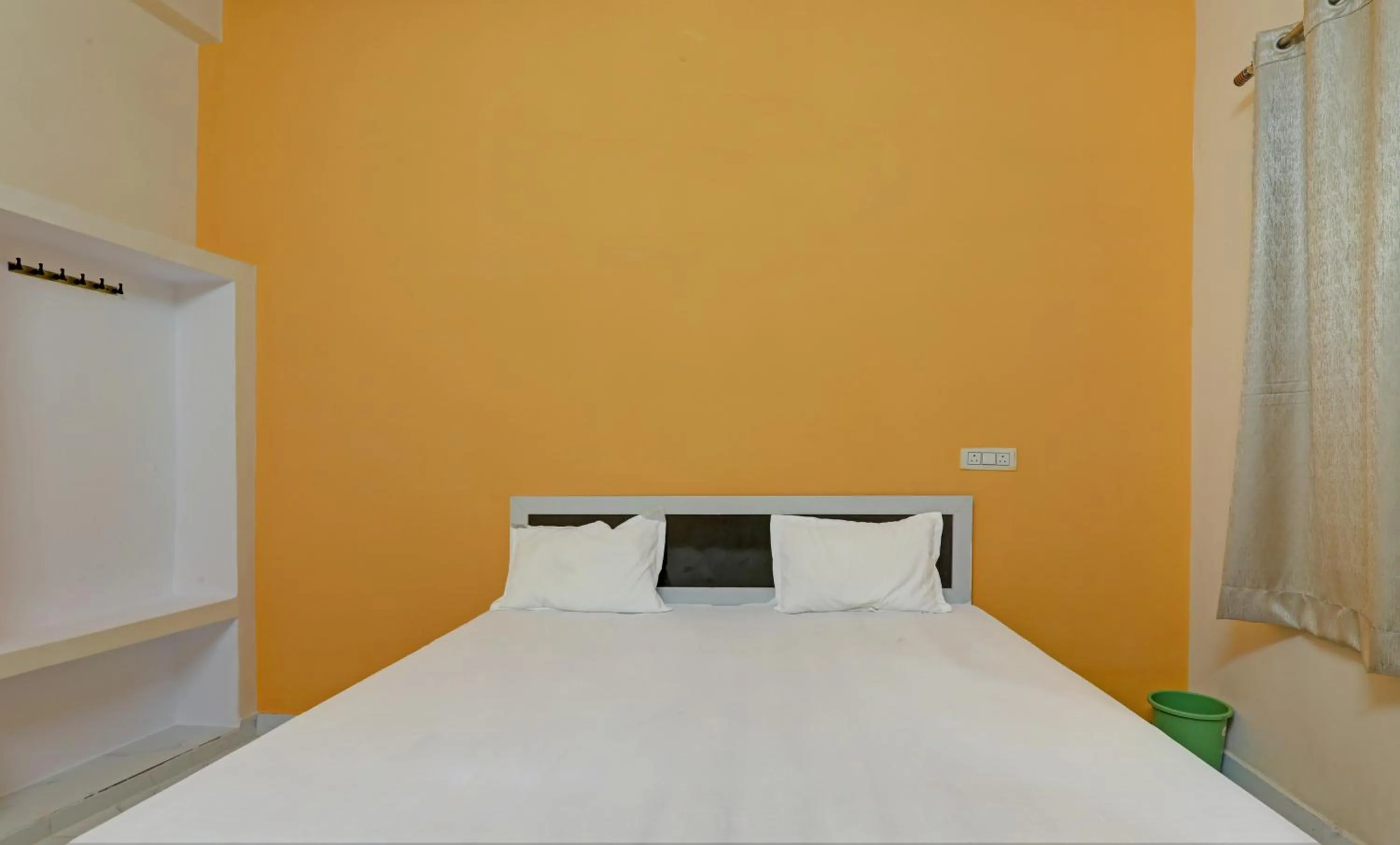 Bedroom, Bed in Hotel O Diamond