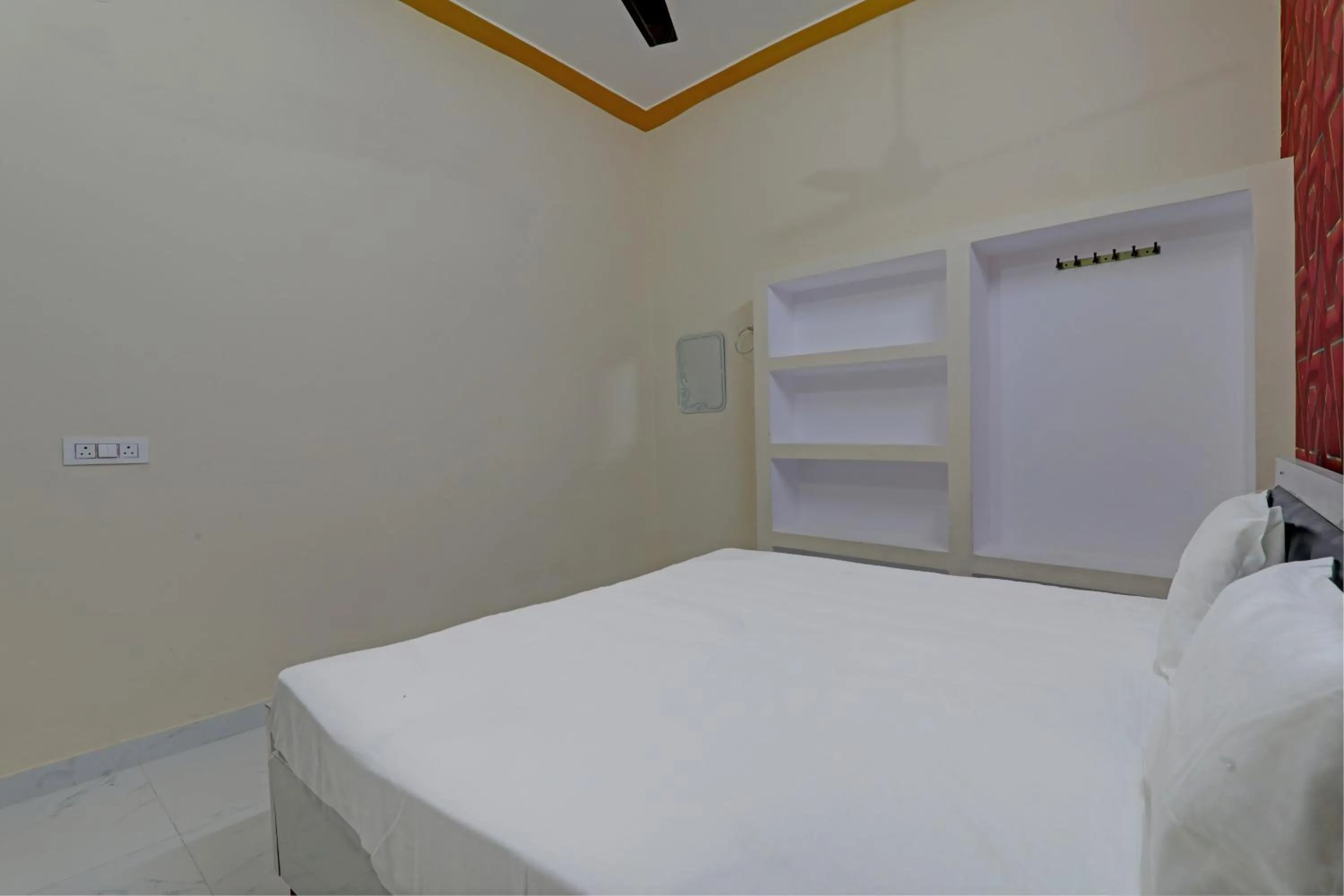 Bedroom, Bed in Hotel O Diamond