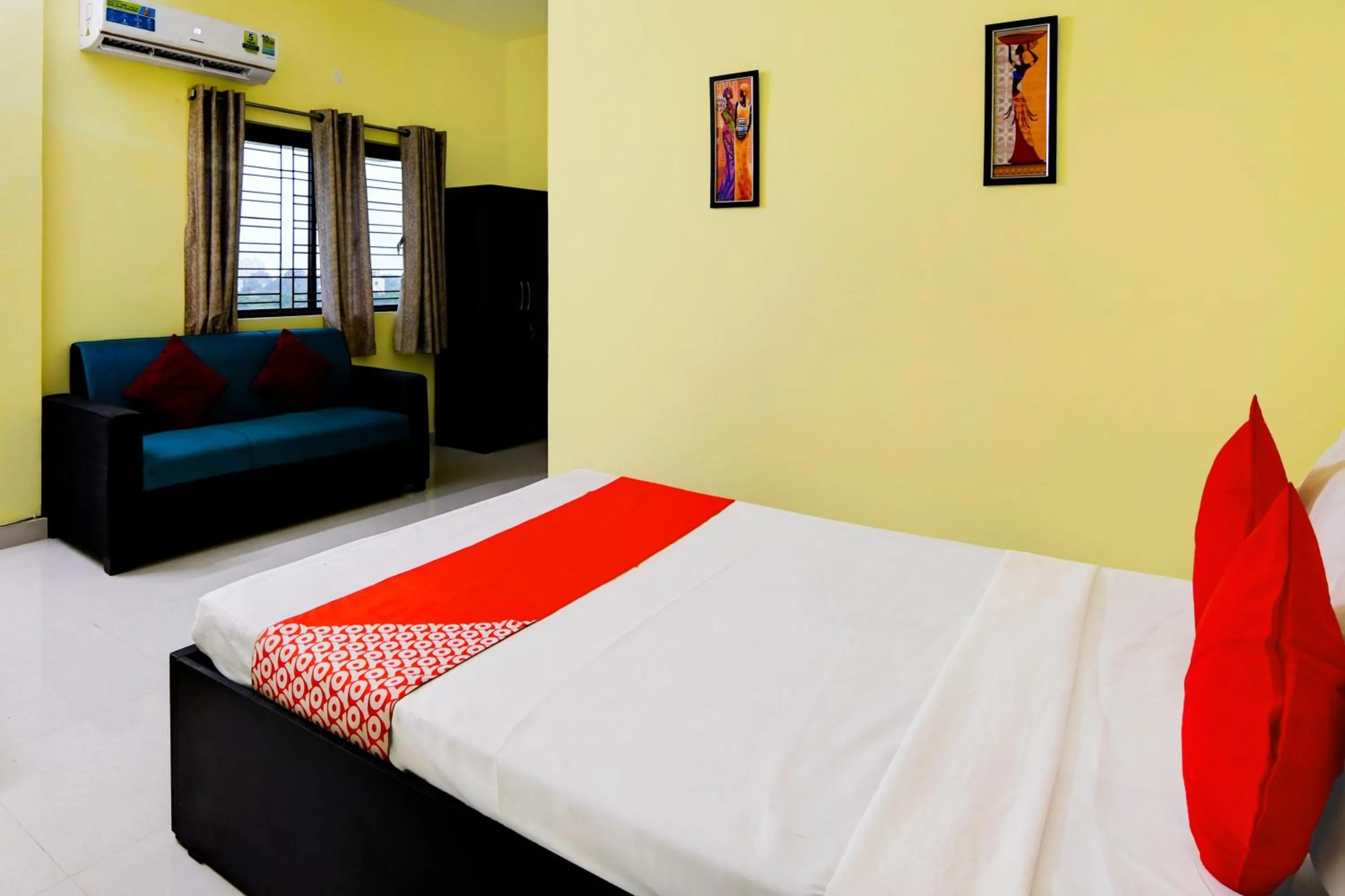 Bedroom, Bed in Hotel O Sri Balaji Guest House