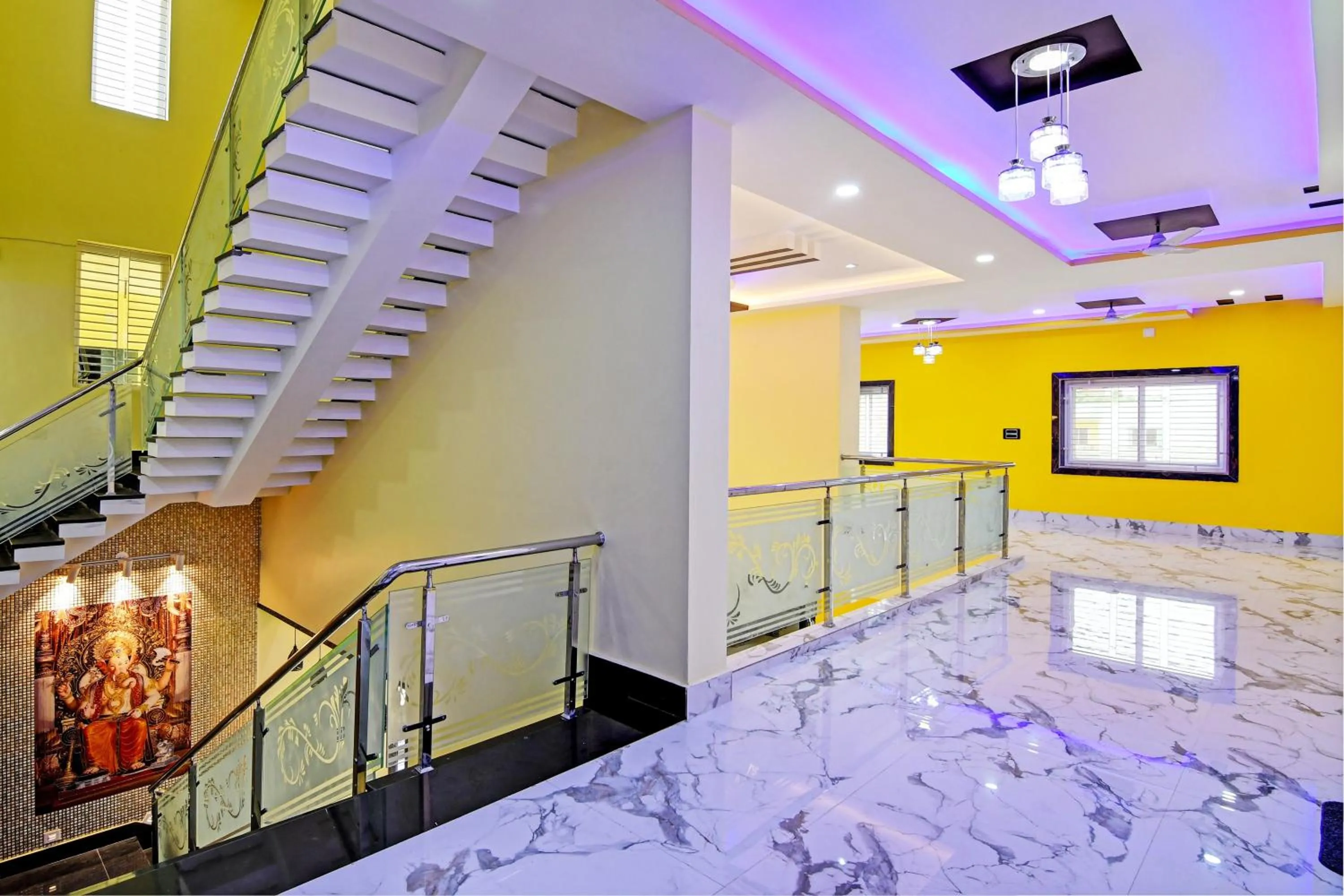 Lobby or reception in Hotel O SRI SAI PALACE