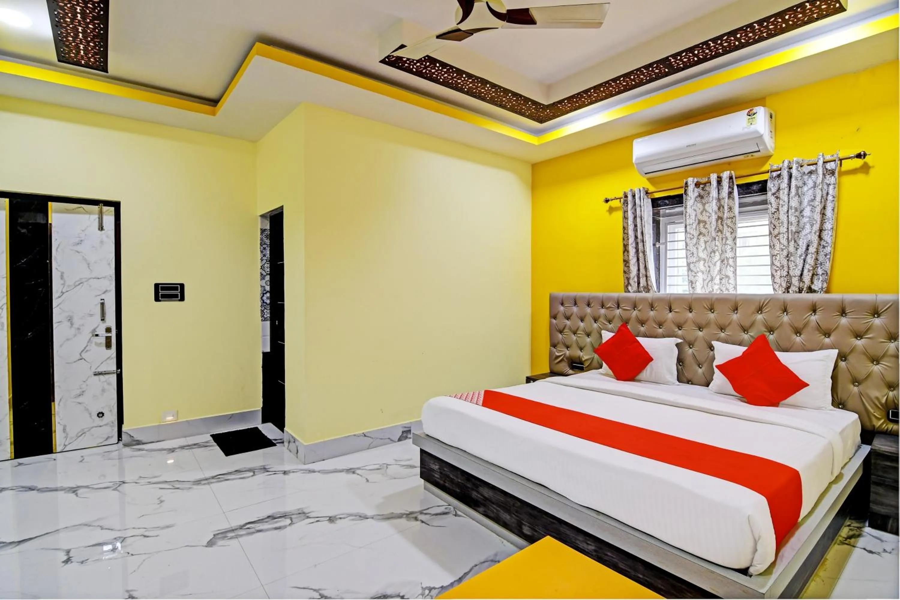 Bedroom in Hotel O SRI SAI PALACE