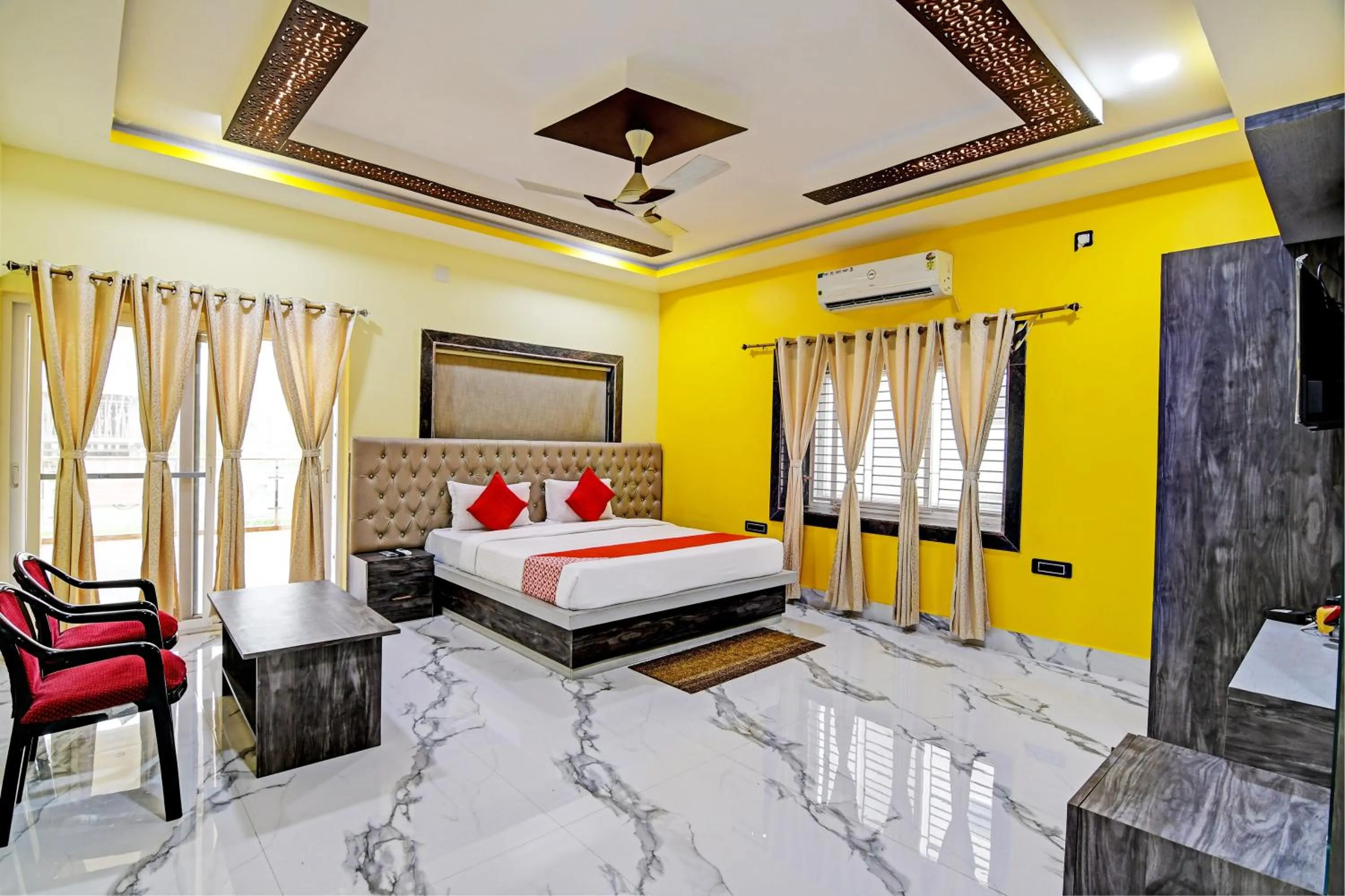 Bedroom in Hotel O SRI SAI PALACE