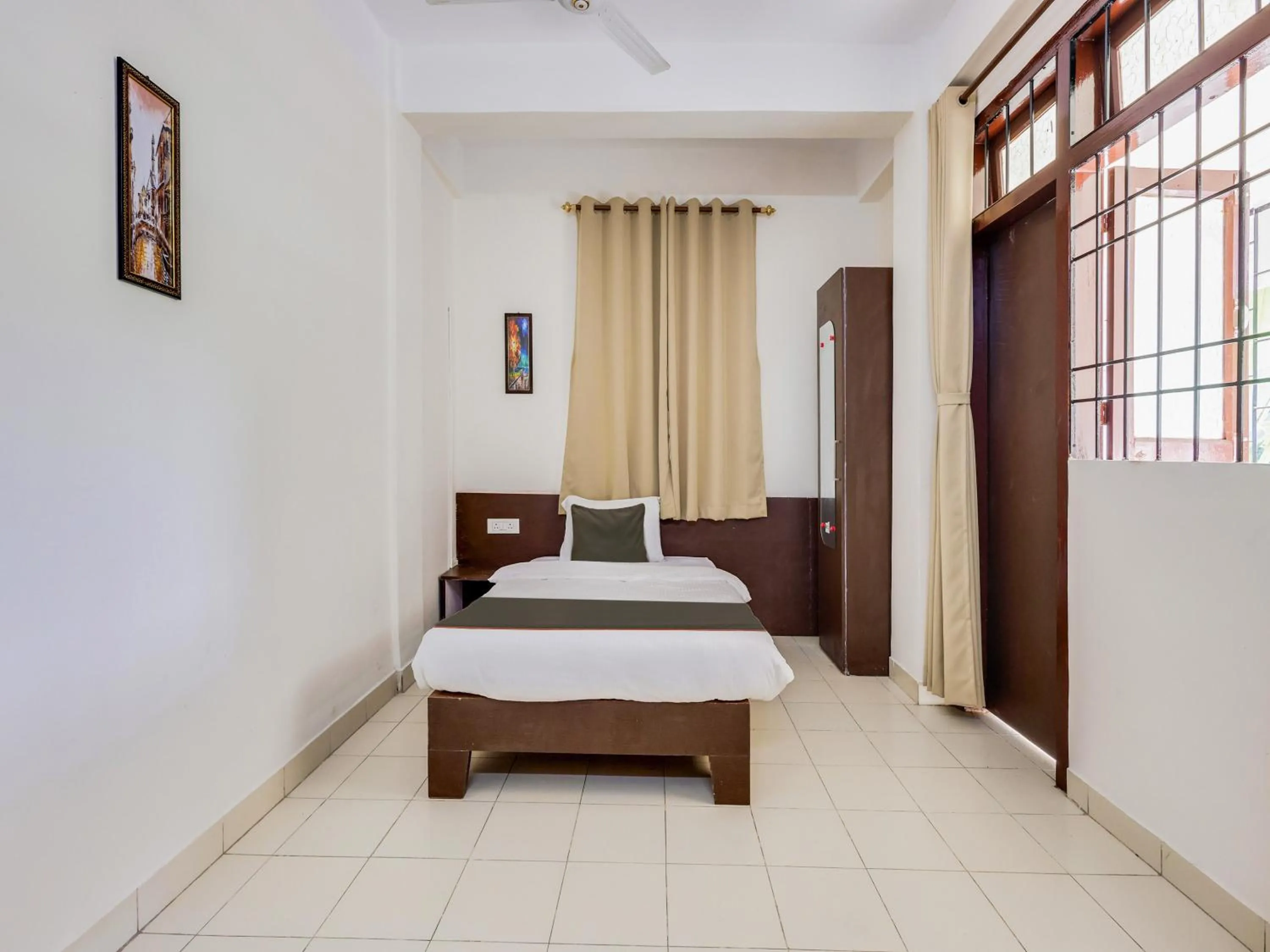 Bedroom in Collection O Erica