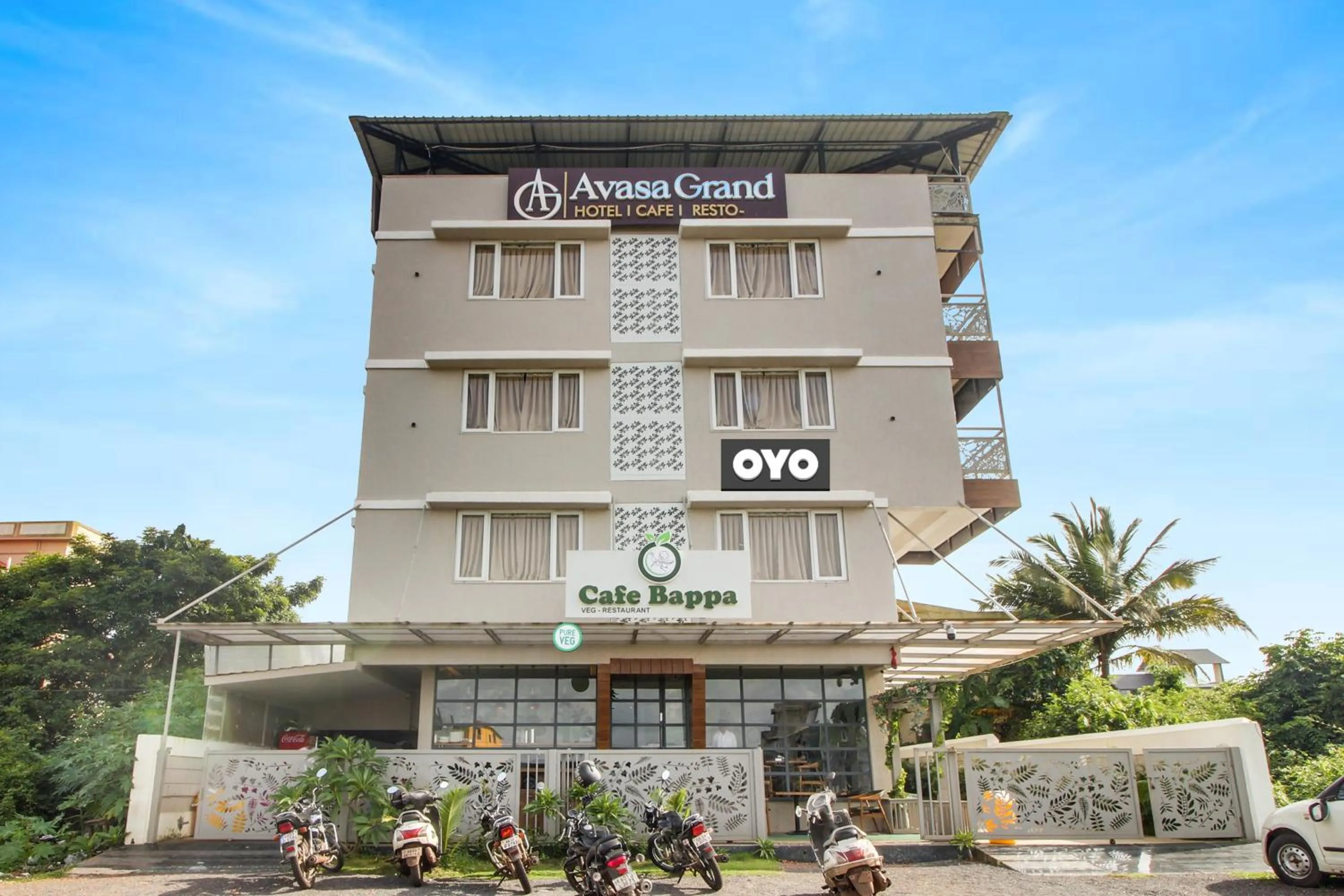 Facade/entrance in Collection O Avasa Grand