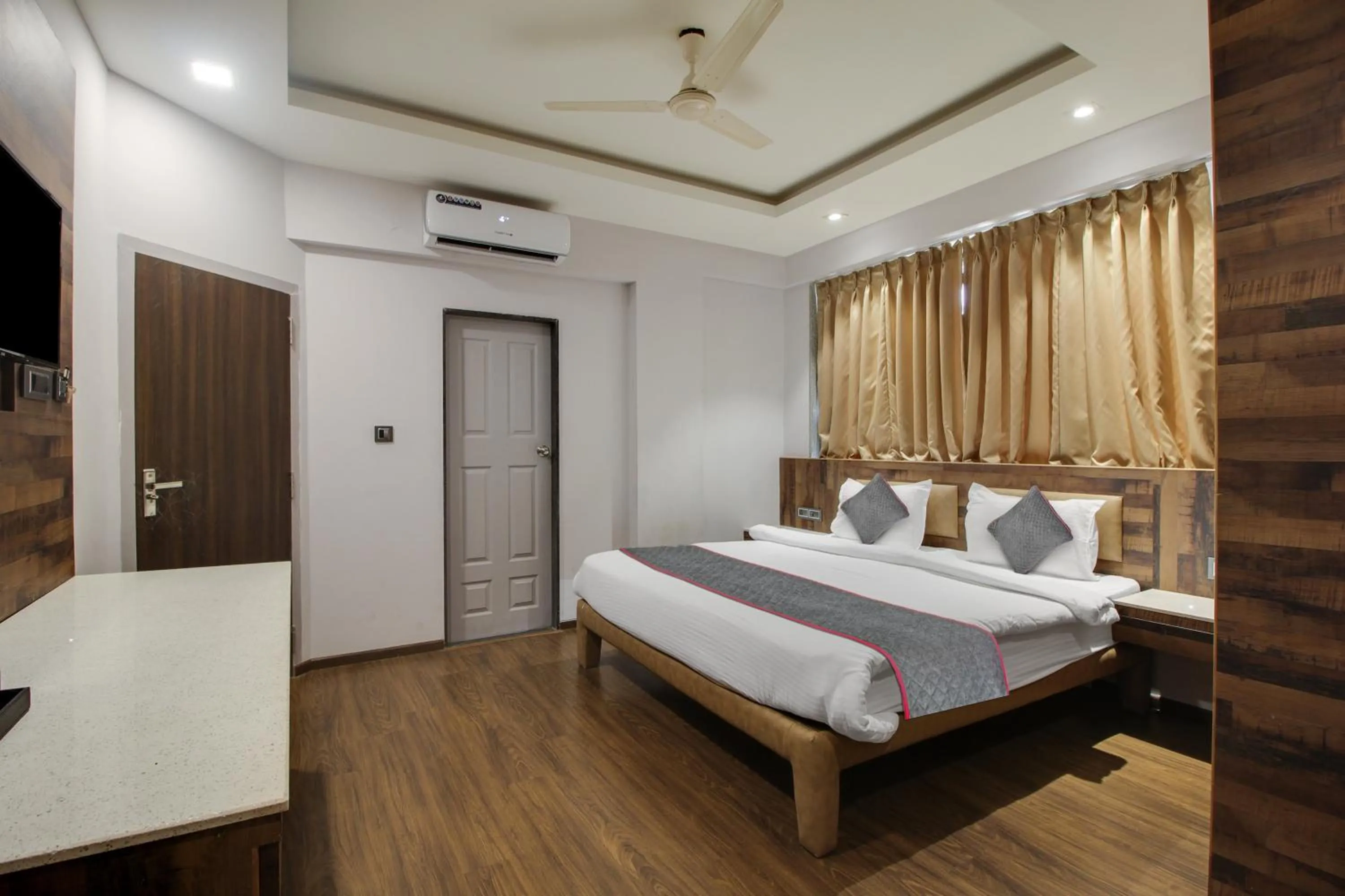 Bedroom in Collection O Avasa Grand