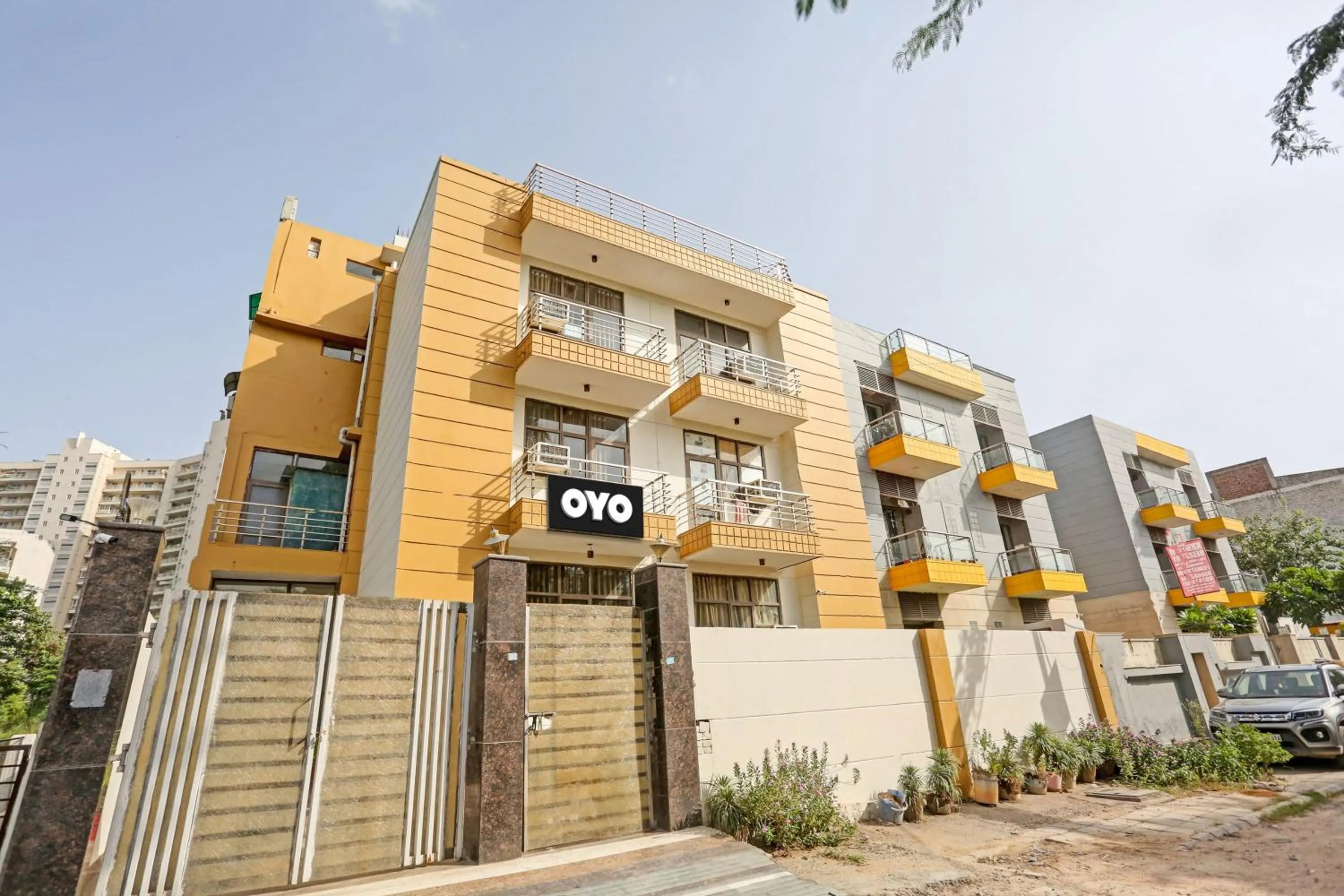 Facade/entrance, Property Building in OYO Flagship Hotel Moonlight