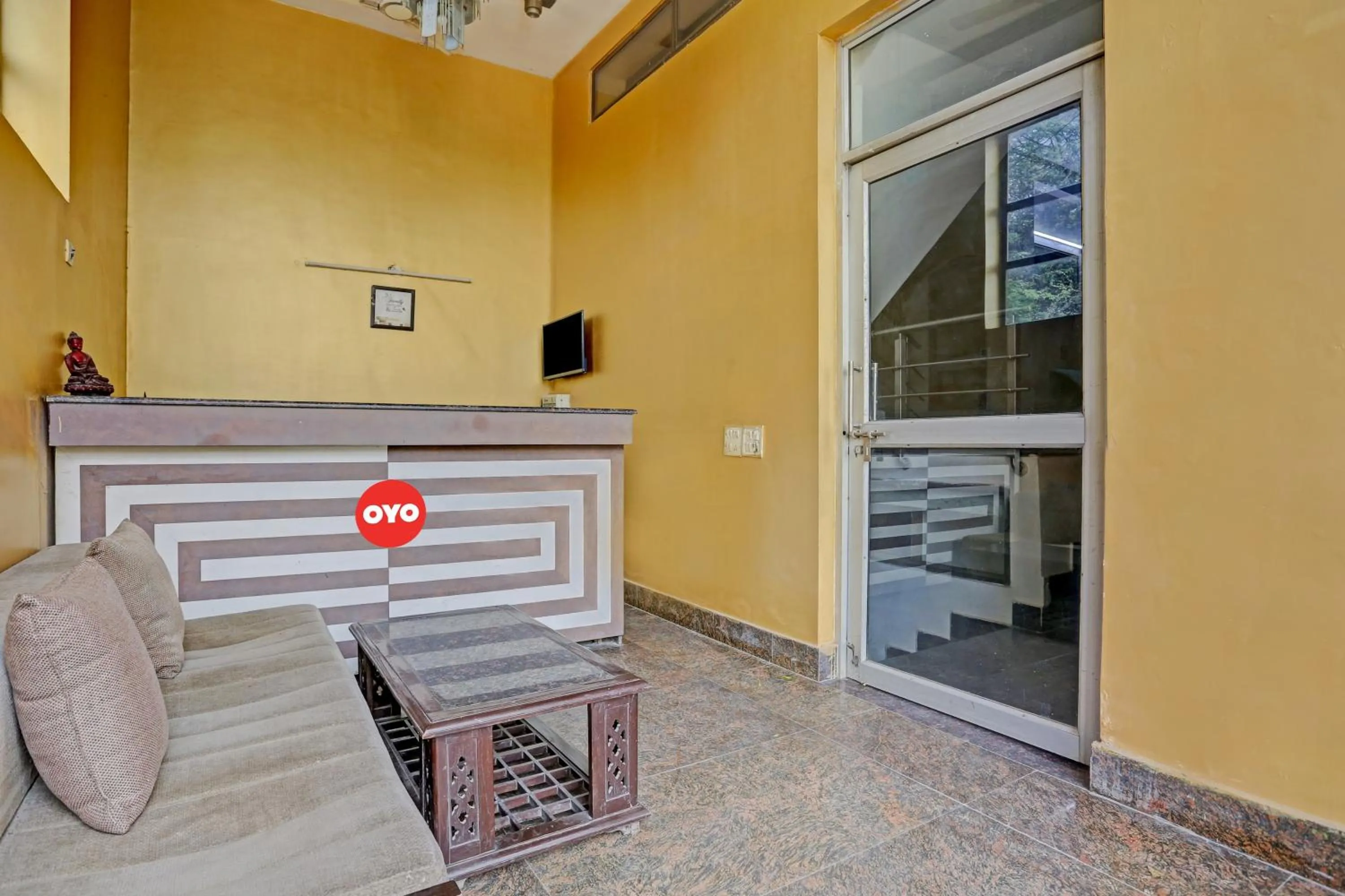 Lobby or reception in OYO Flagship Hotel Moonlight